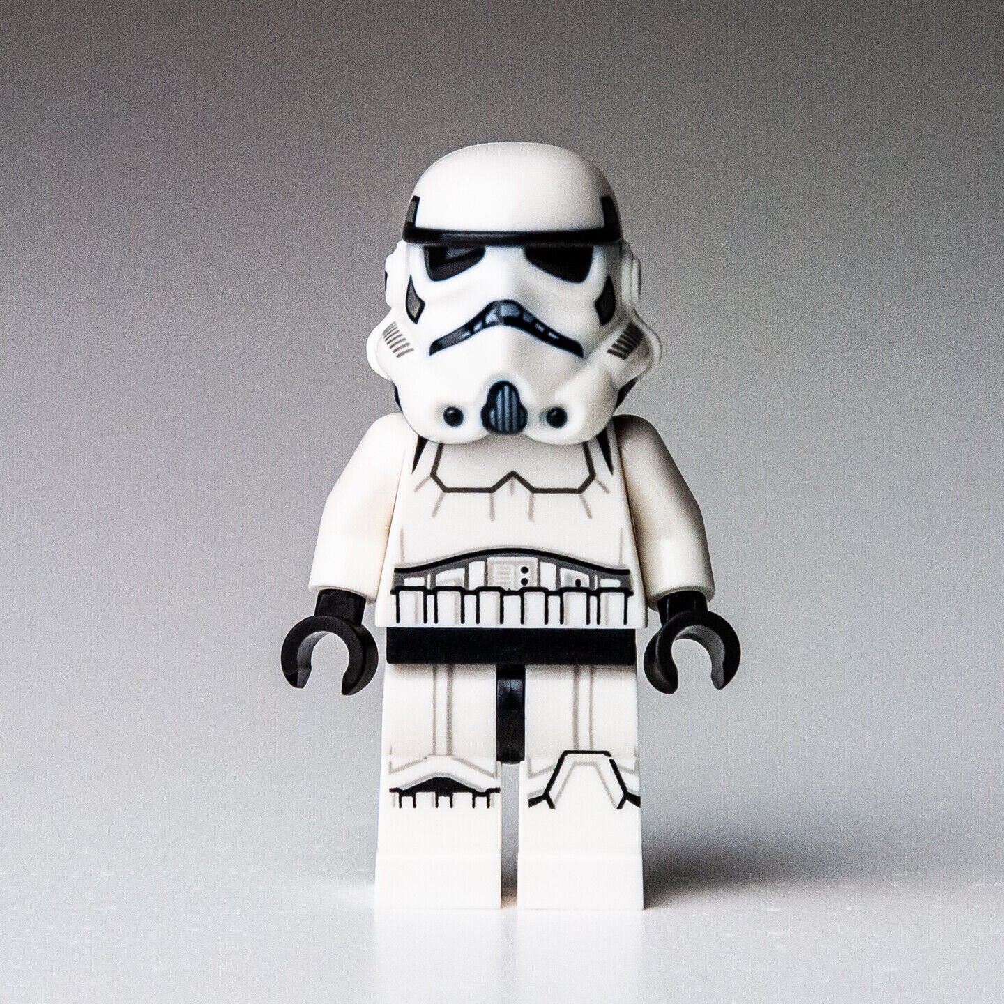 NEW LEGO Stormtrooper Minifigure Female Imperial Armored Marauder 75311 (sw1168 - StudBee