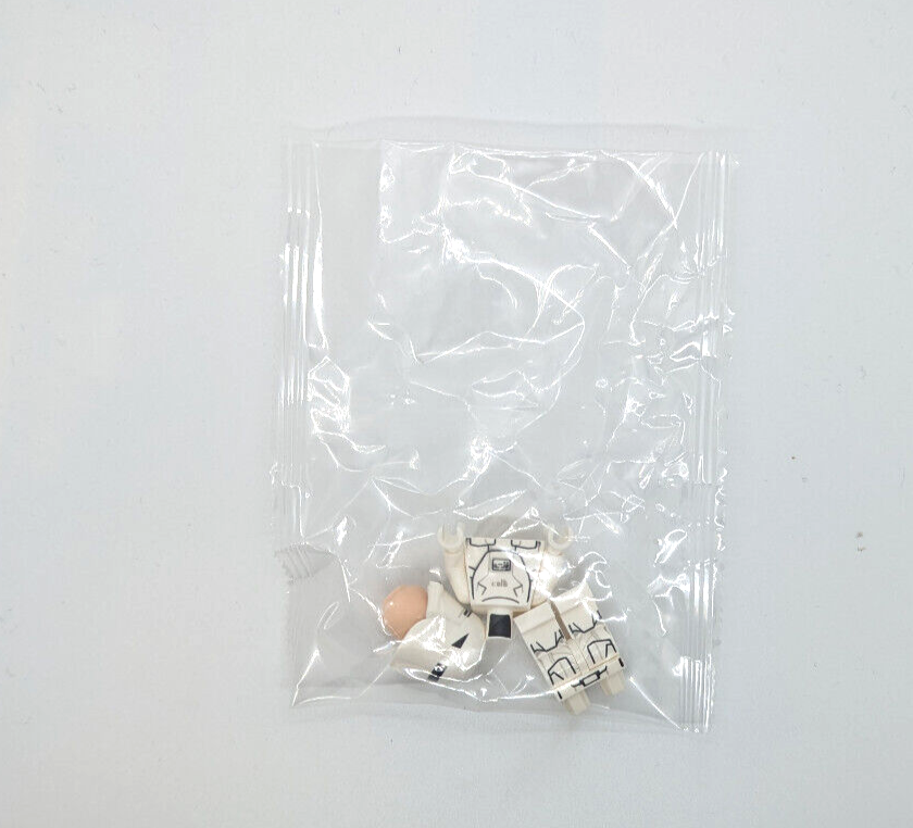 Sealed LEGO Star Wars Advent Minifigure: First Order Snowtrooper (sw0875) 75184 - StudBee