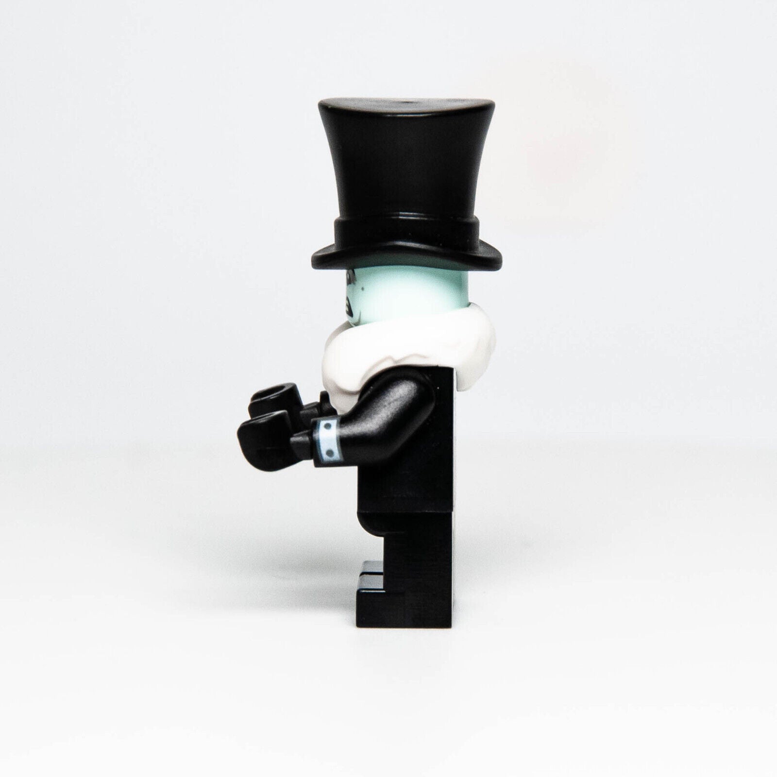 The LEGO Batman Movie Minifigure:  The Penguin (sh351) 70911 Arctic Roller