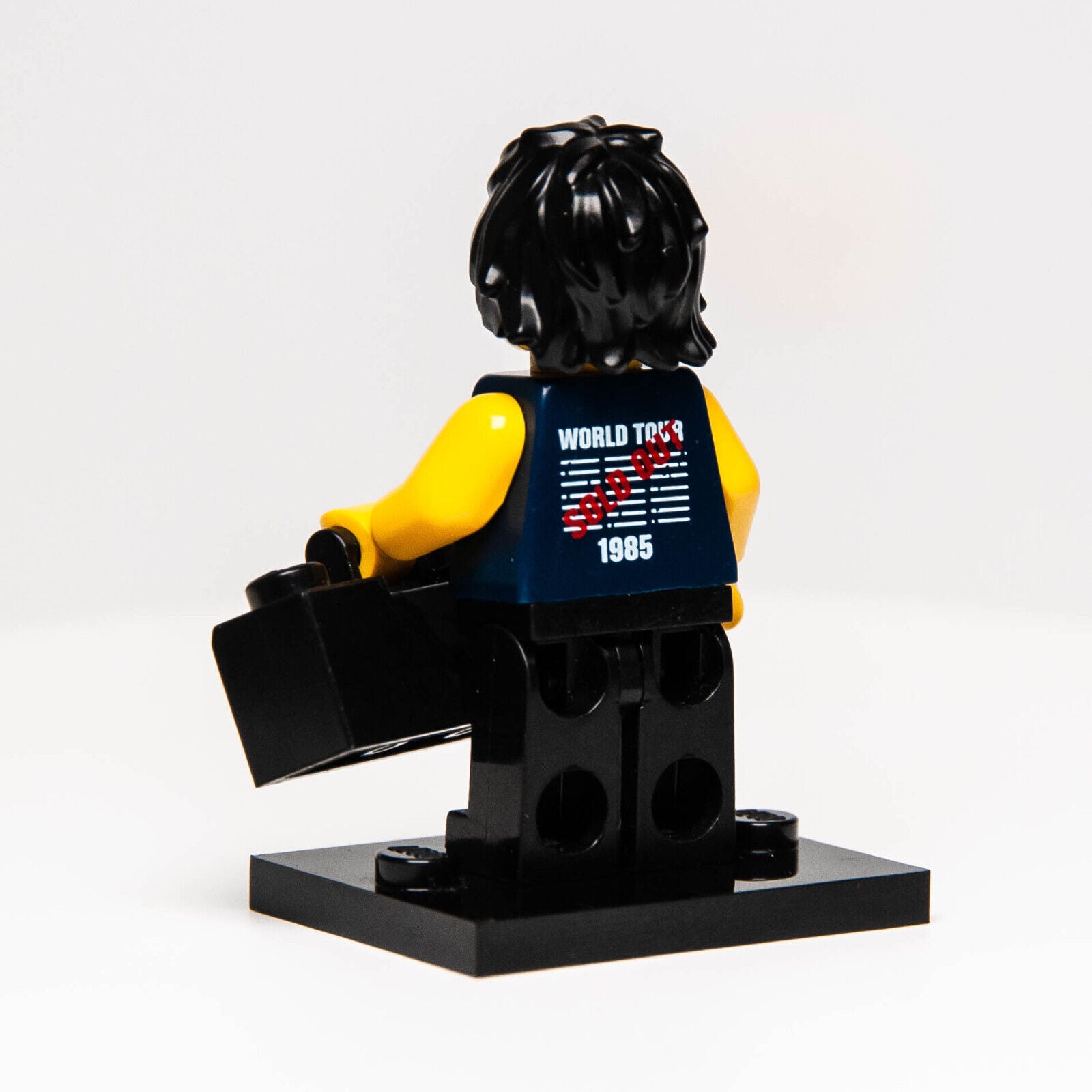 LEGO NINJAGO Movie CMF Minifigure - Cole w/ Boombox (coltlnm-8) 71019 - StudBee