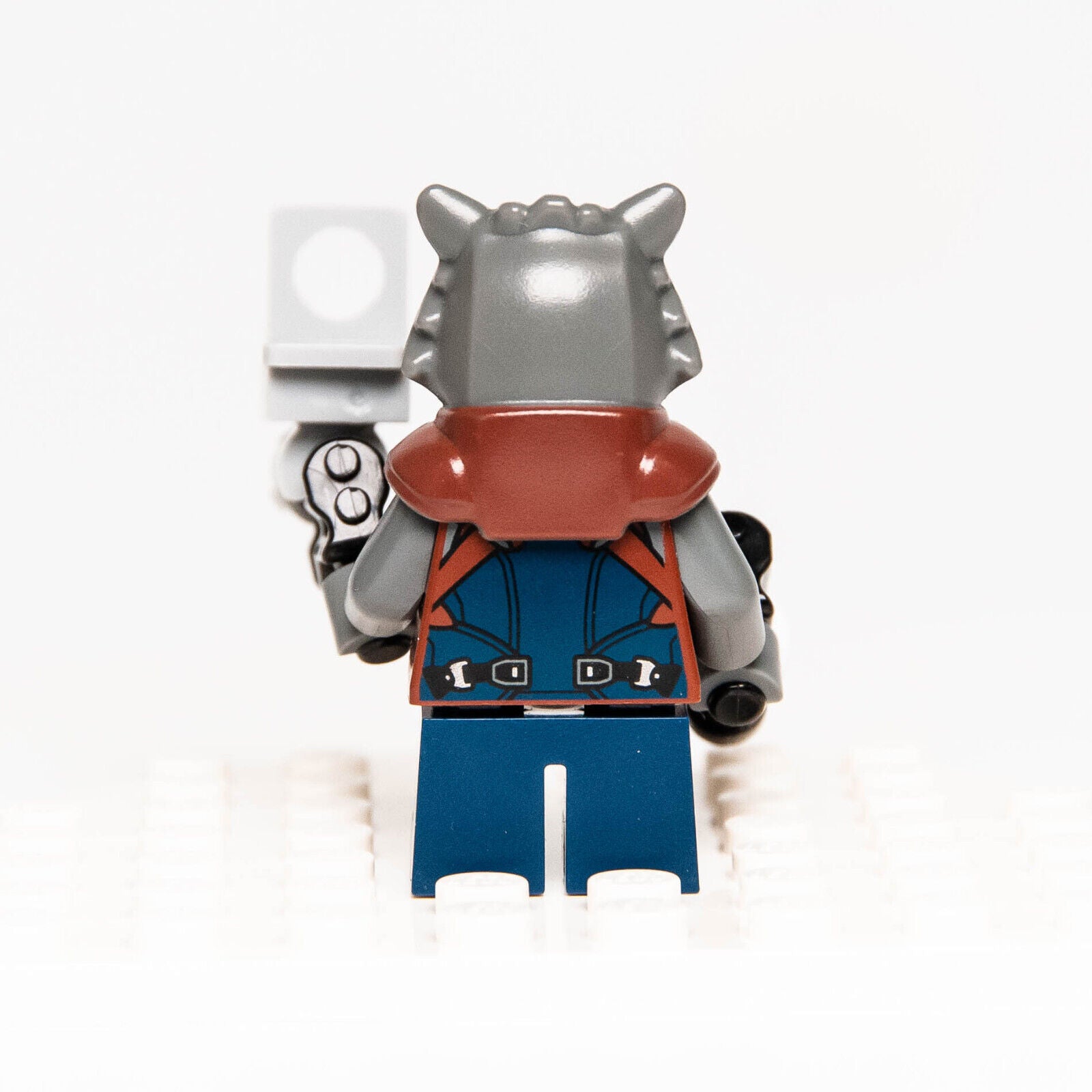 Lego Guardians of the Galaxy Minifigure - Rocket Racoon w Gun (sh384) 76079 - StudBee