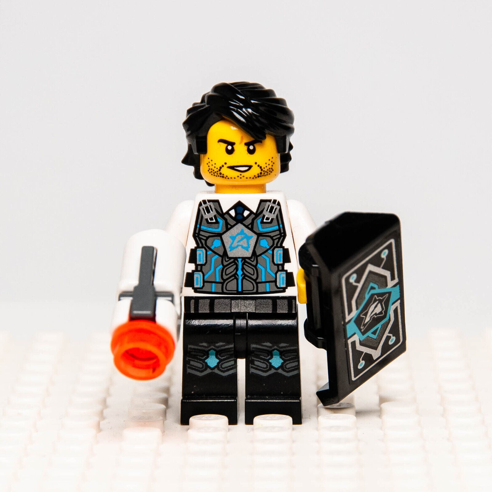 LEGO Ultra Agents Minifigure - Jack Fury w/ Shield & Gun (uagt001) 70161 - StudBee