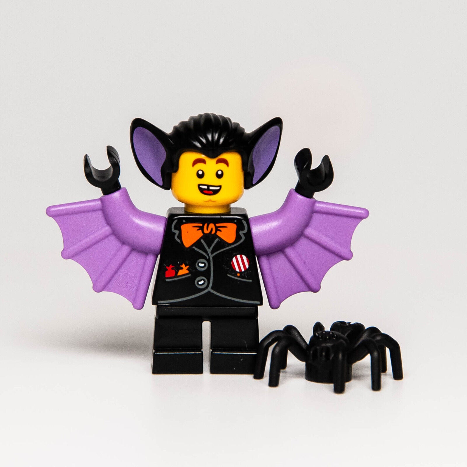 NEW Lego Minifigure (BAM) Halloween Bat Suit Boy Costume w/ Spider (hol302) (blk - StudBee