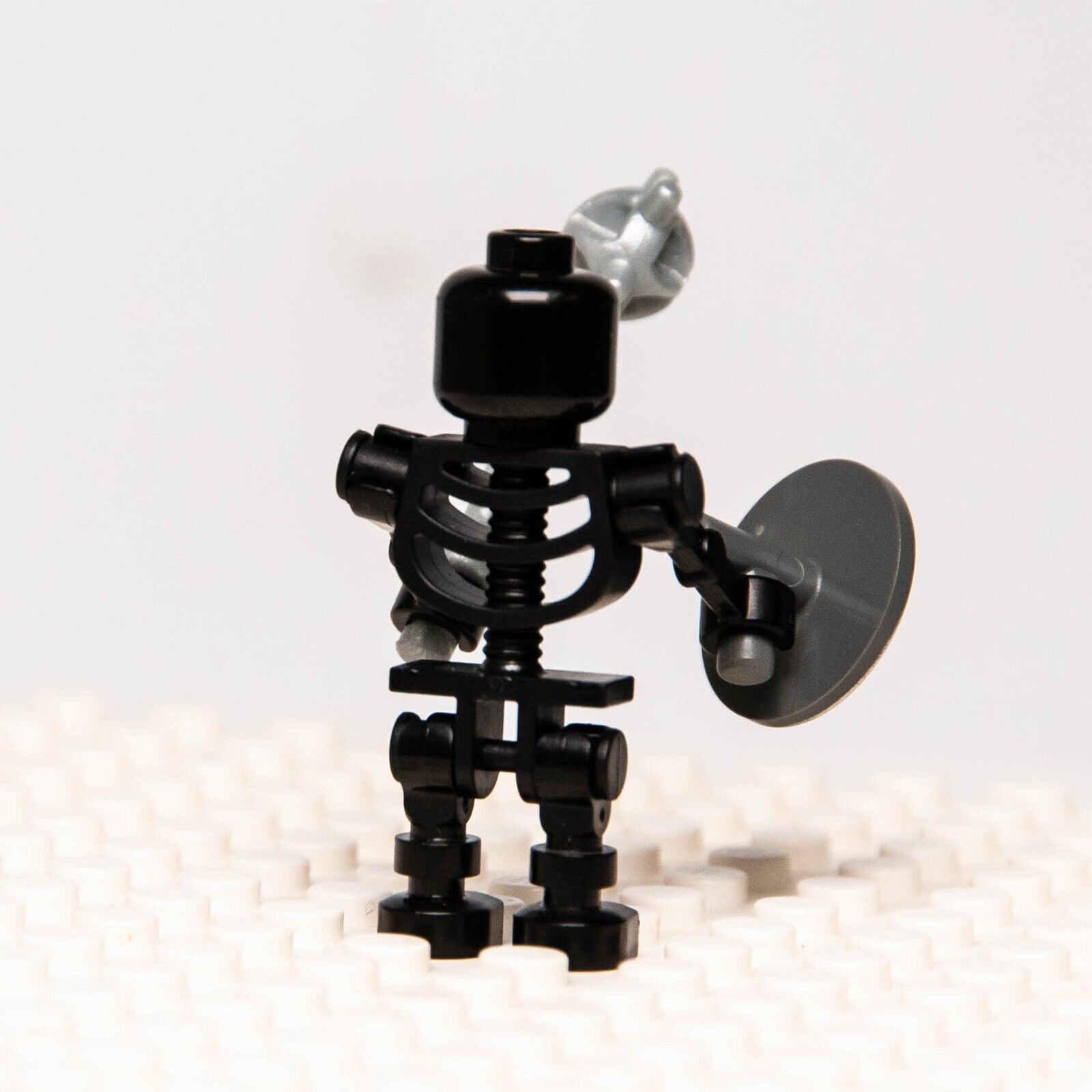 LEGO Fantasy Era Castle Minifigure: Black Skeleton Warrior Red Eyes 7094 (cas327 - StudBee