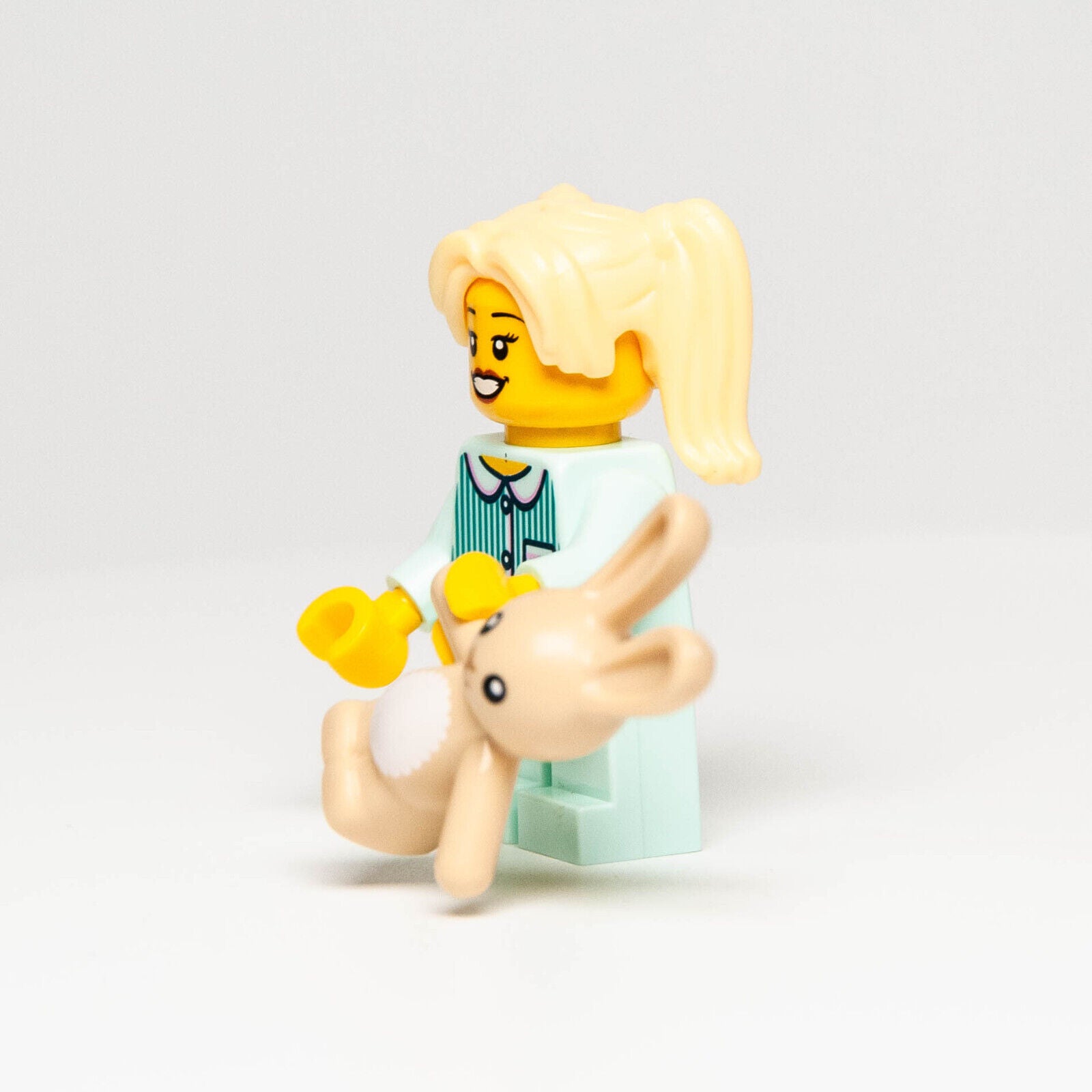 New Lego BAM Minifigure - Aqua PJ Pajamas Little Girl & Bunny 2022 Bedtime - StudBee