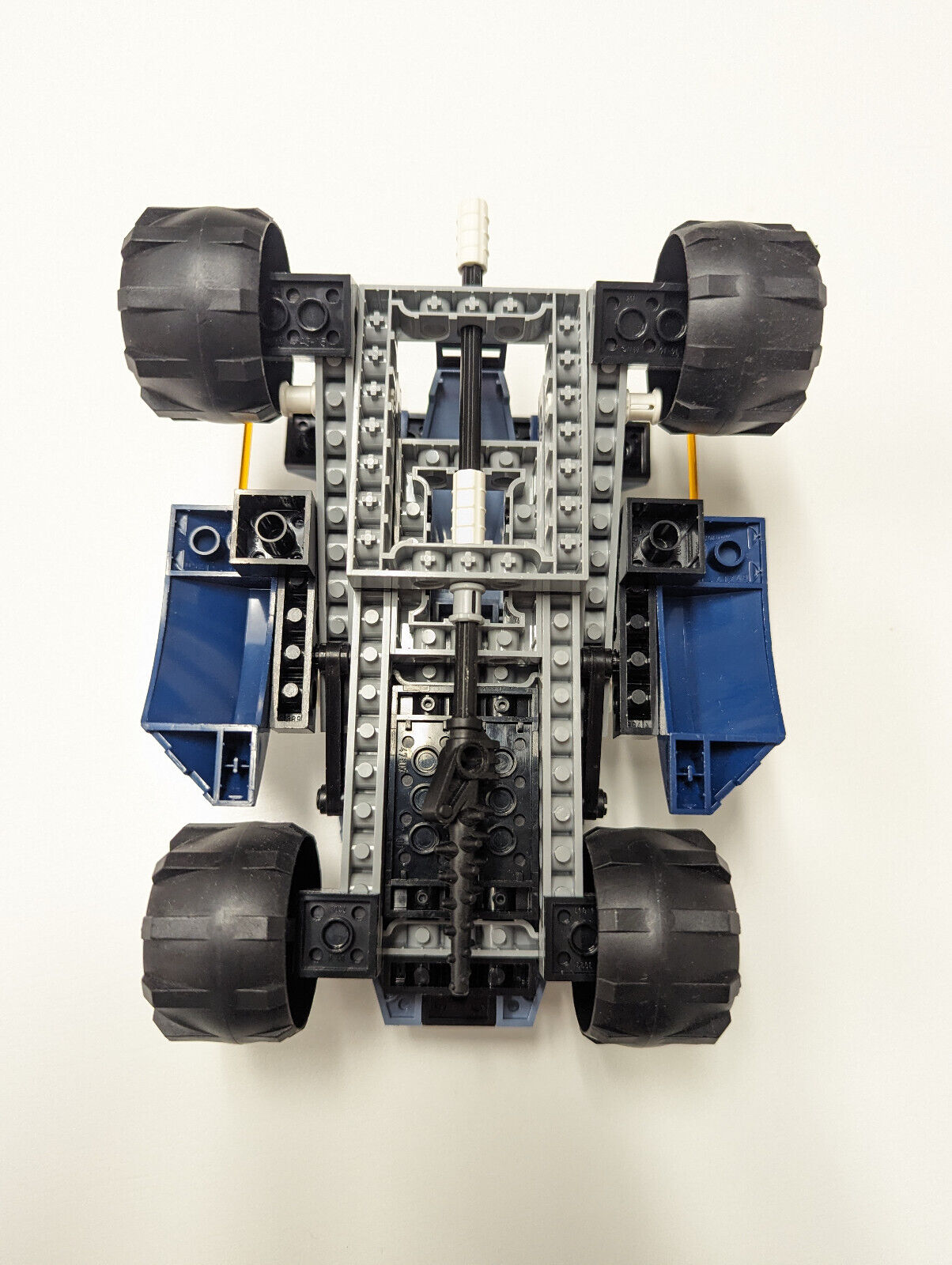 LEGO 4744 Alpha Team Tundra Tracker Complete w/Minifigs and Instruction Booklet - StudBee