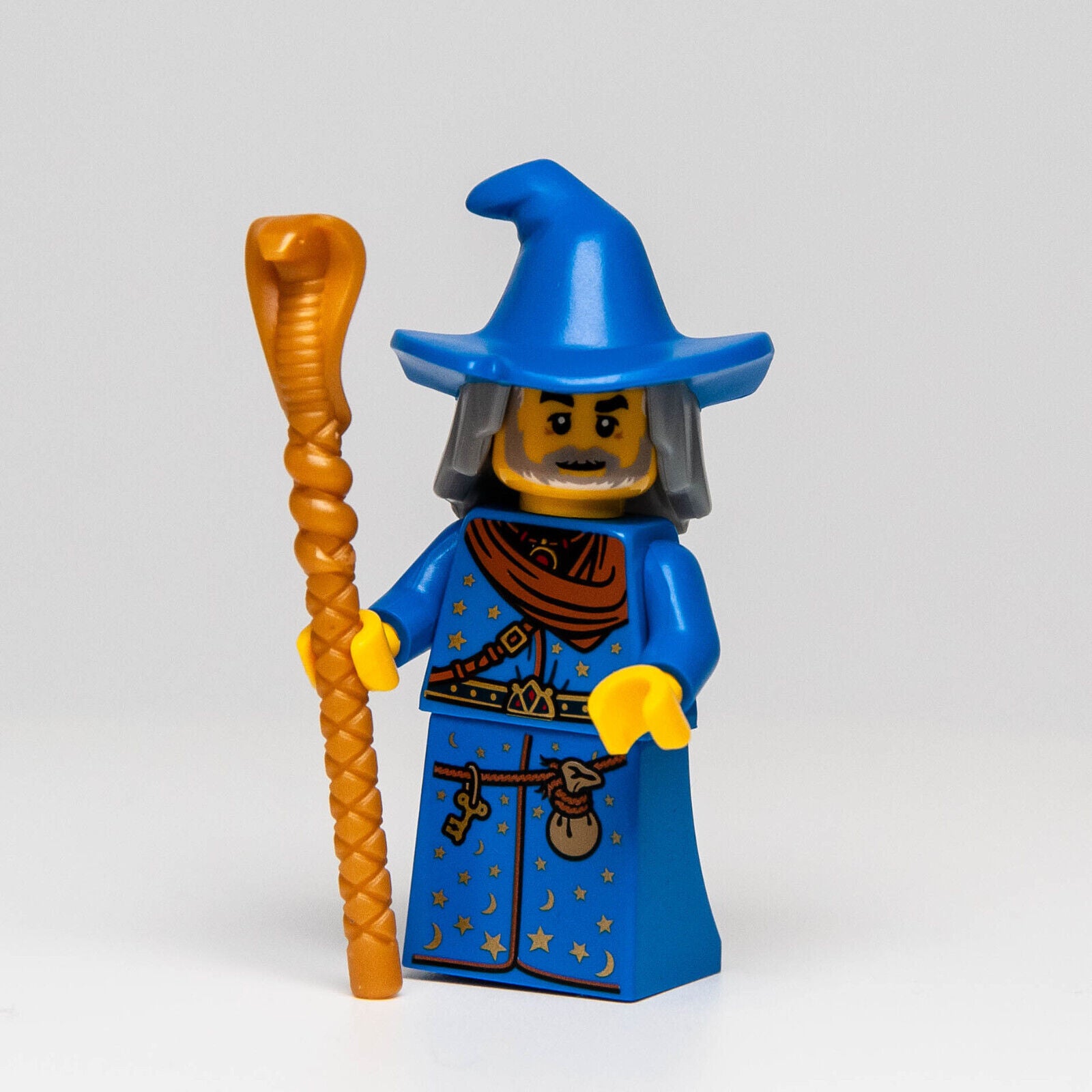 New LEGO BAM 2022 Medieval Blue Wizard with Serpent Staff Minifigure - StudBee