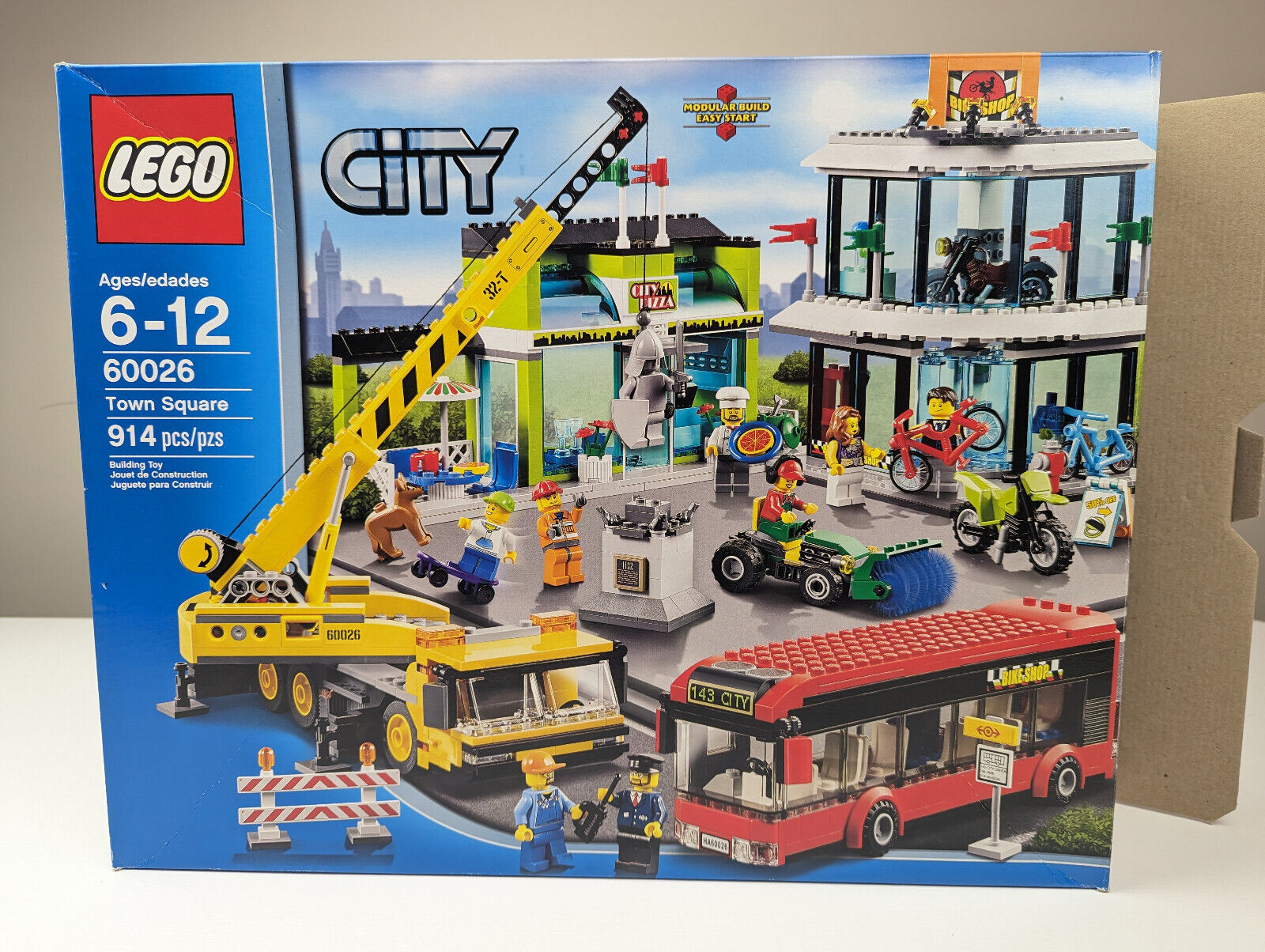 LEGO CITY: Town Square (60026) 100% Complete w/ Box, Instructions - StudBee