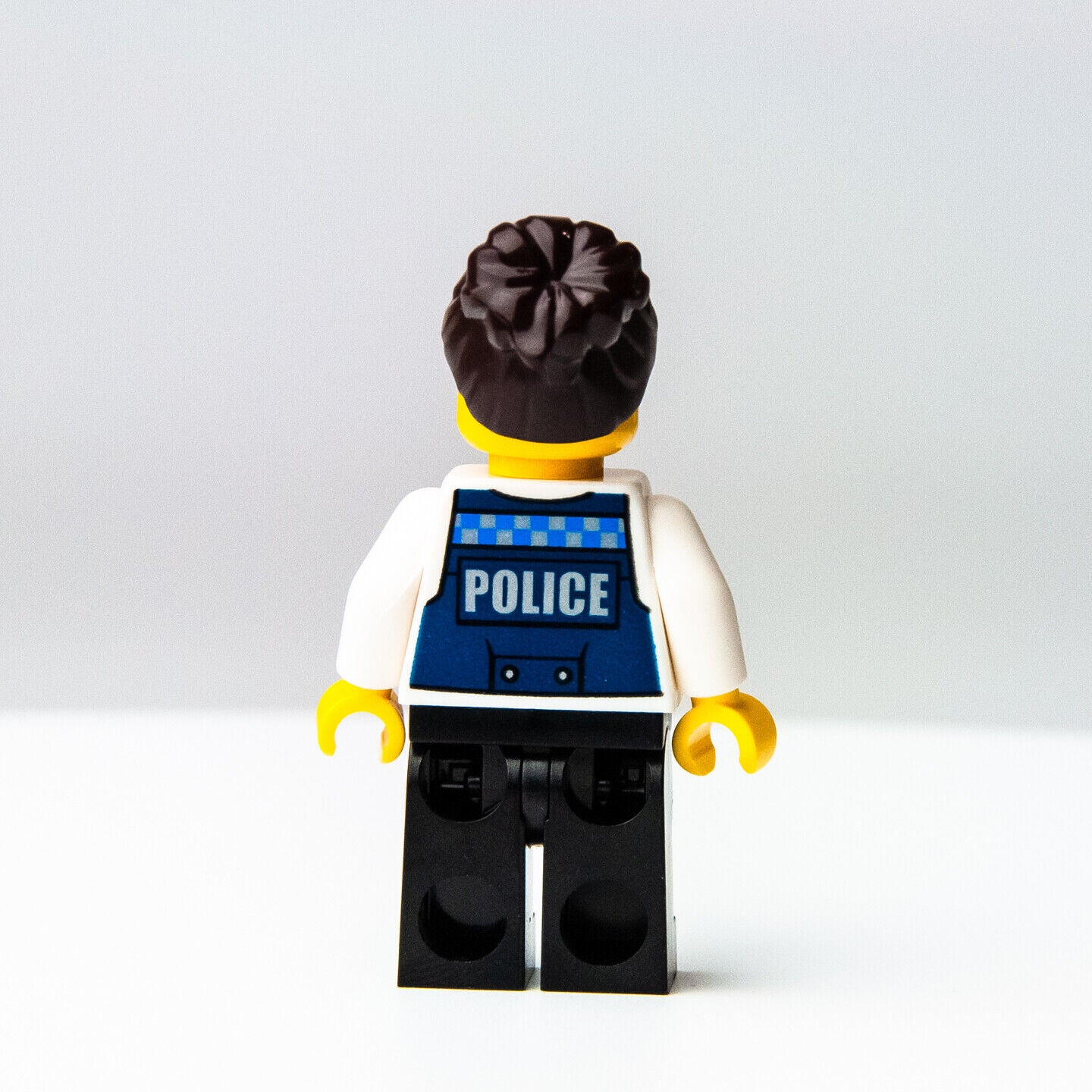 NEW Officer Gracie Goodhart - Police Mobile Command Truck  cty1365 LEGO Minifig - StudBee
