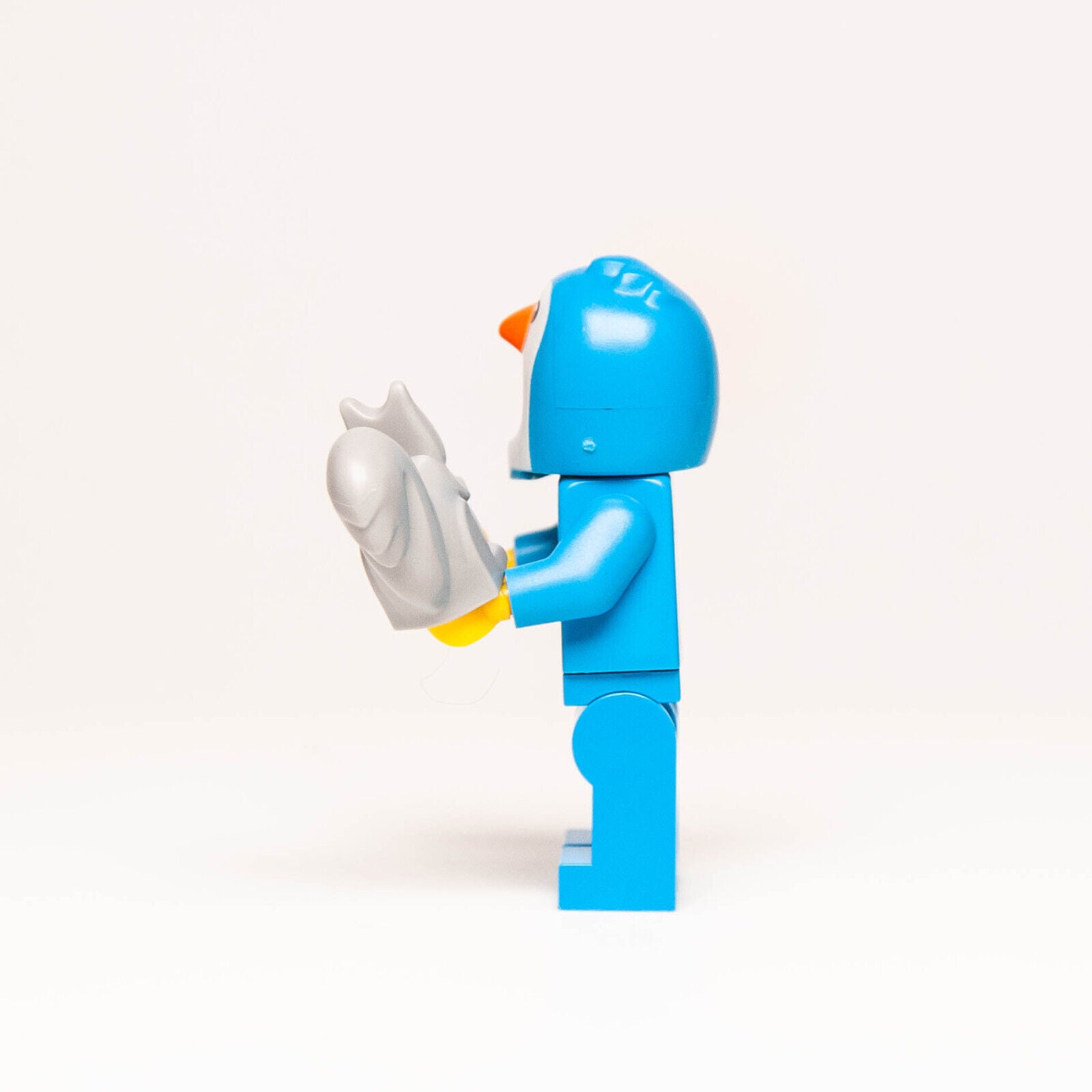 New LEGO BAM 2024 Minifigure - Azure Penguin Costume Guy with Gray Squirrel - StudBee