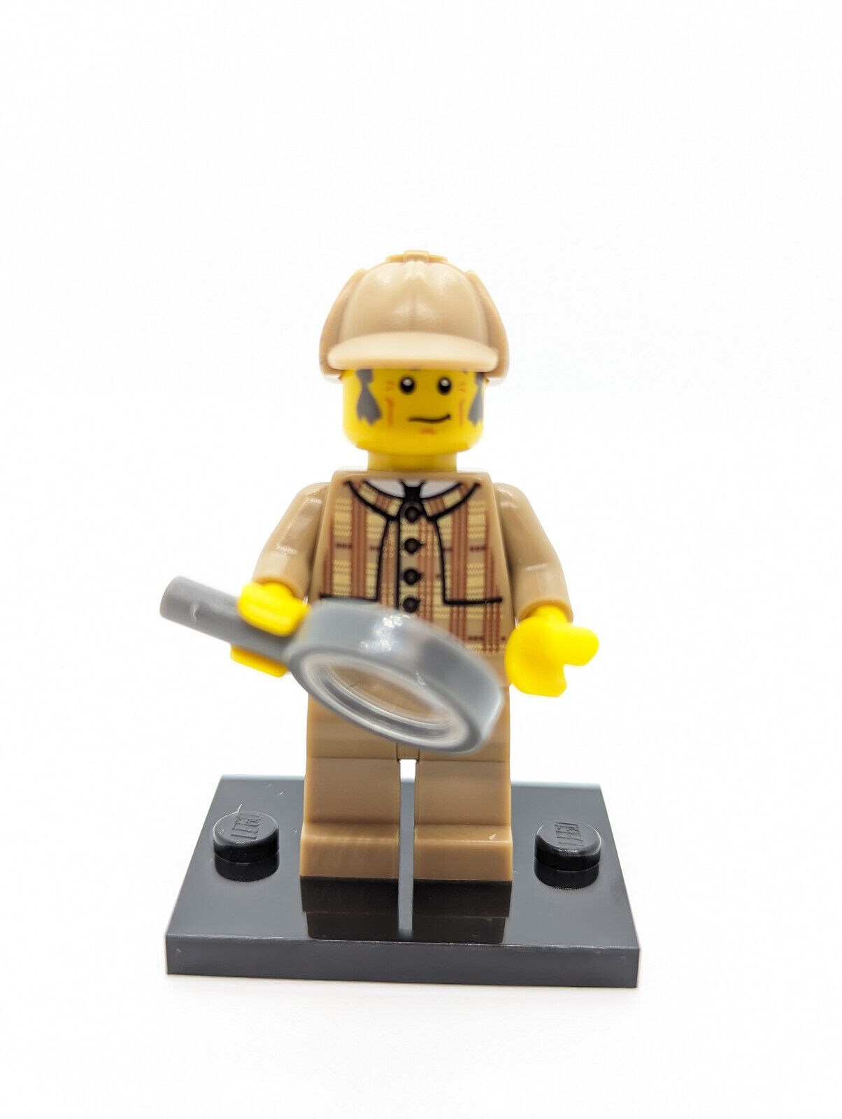 LEGO CMF 8805 Series 5 Minifigure - Sherlock Holmes Detective (col05-11) - StudBee