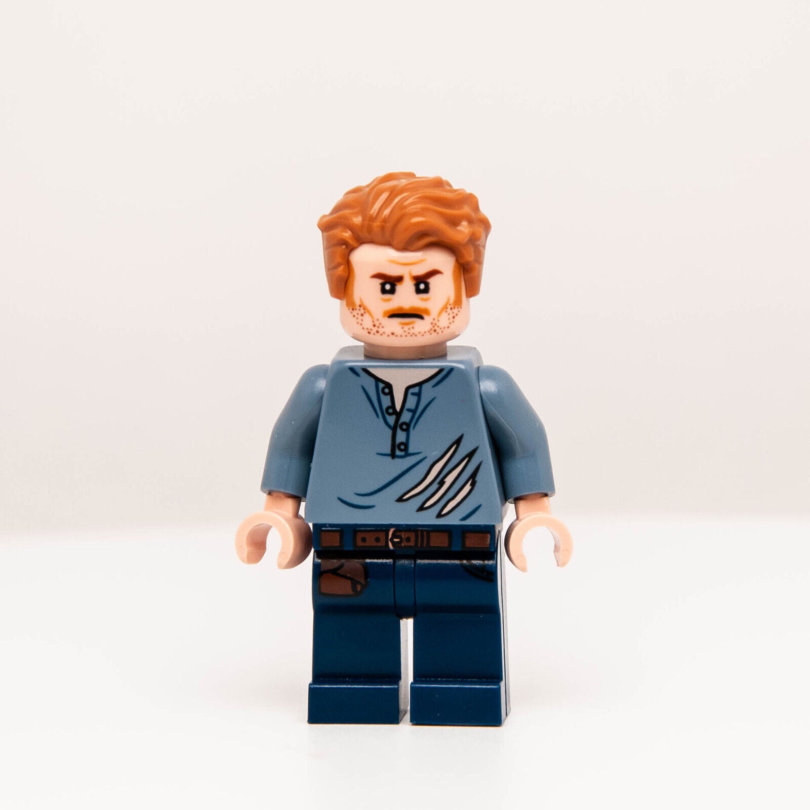 New LEGO Jurassic World Minifigure - Owen Grady Ripped Shirt Set 75929 (jw020) - StudBee