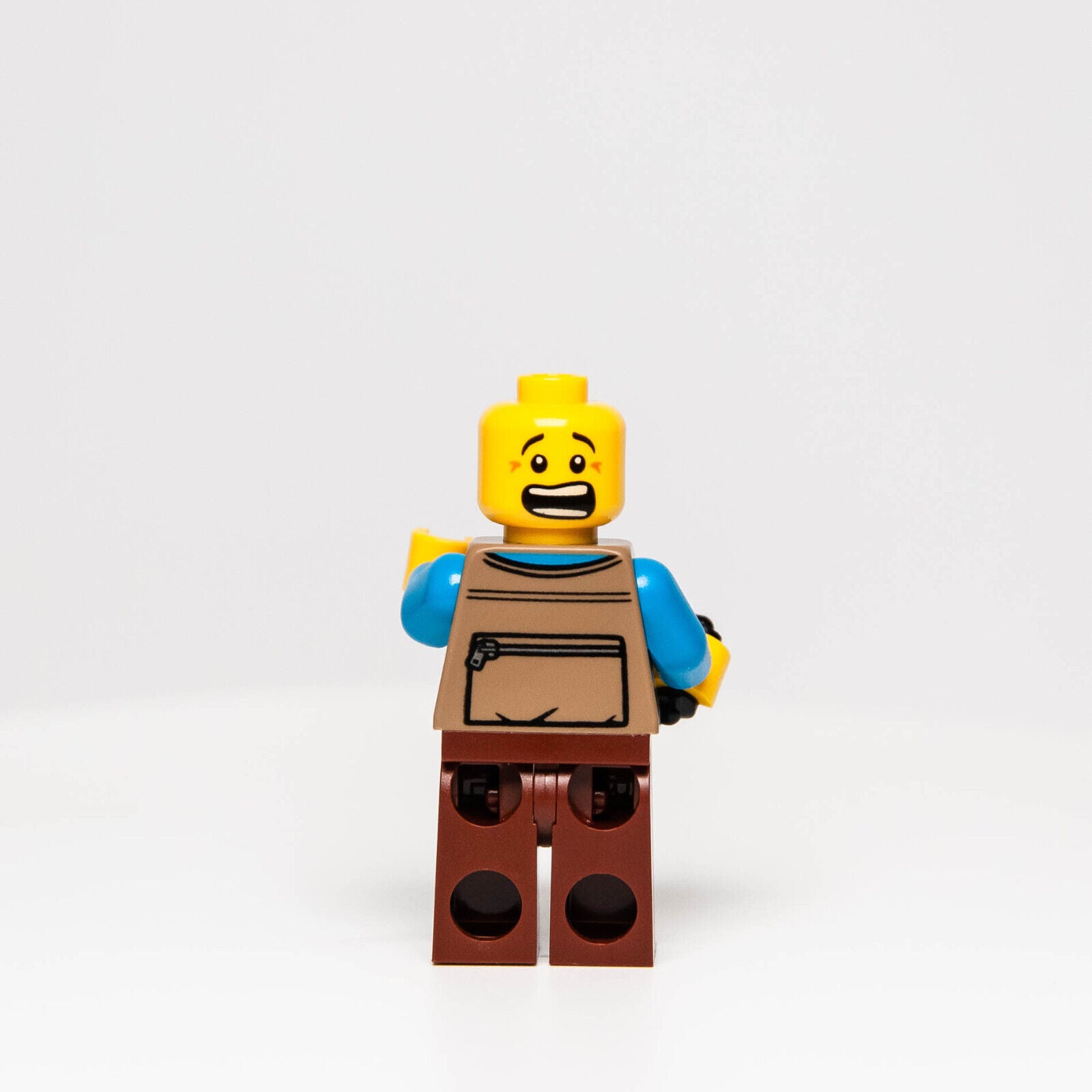 NEW LEGO Nature Photographer Tree Disguise Minifigure (cty1098) w/ Bird 60267 - StudBee