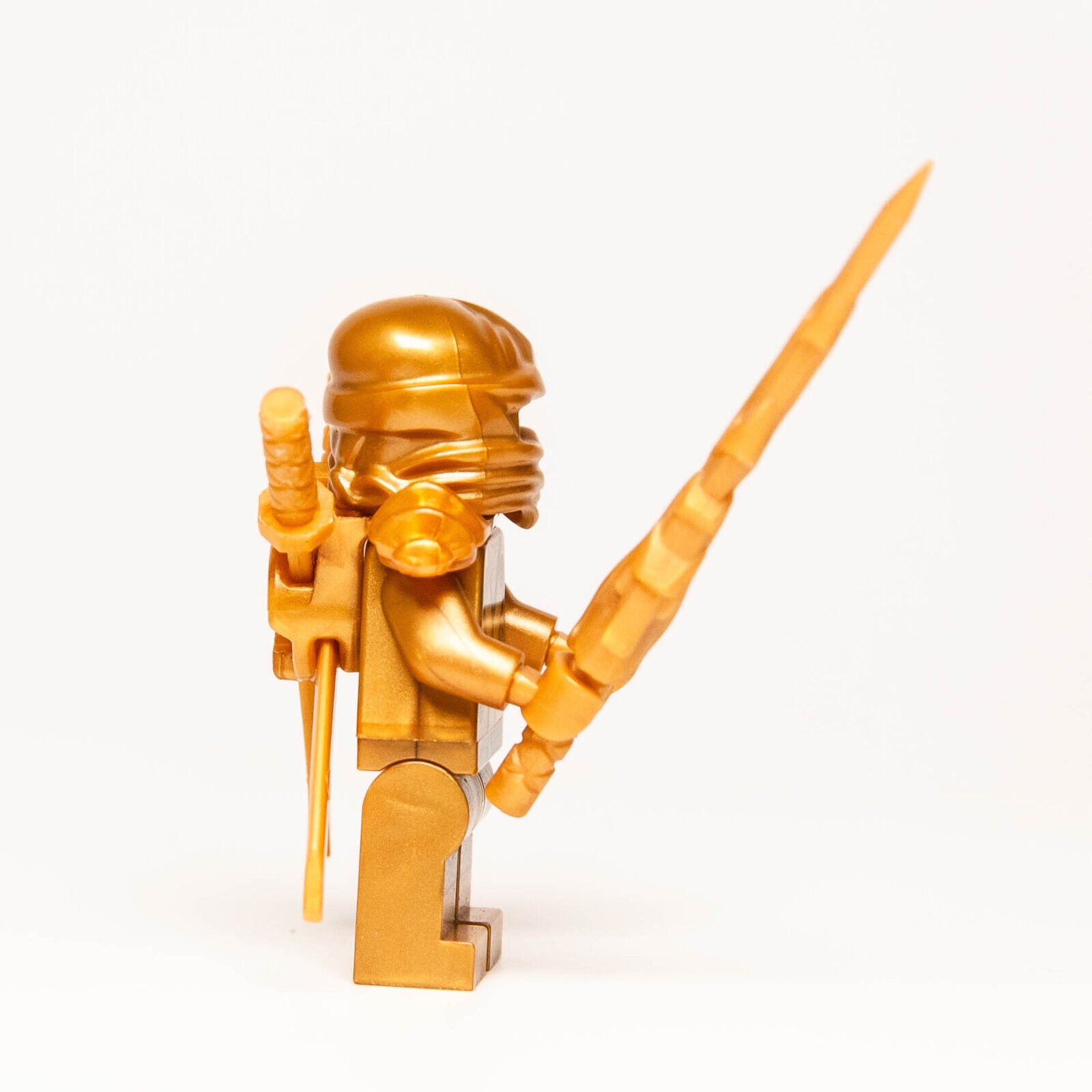 Lego Ninjago Minifigure - Lloyd (Golden Ninja) Final Battle (njo073) 70505 70503 - StudBee