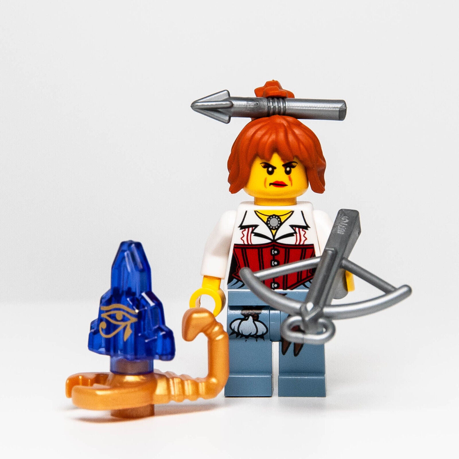 LEGO Minifigure Ann Lee (mof002) Monster Fighters w/ Crossbow & Crystal - StudBee