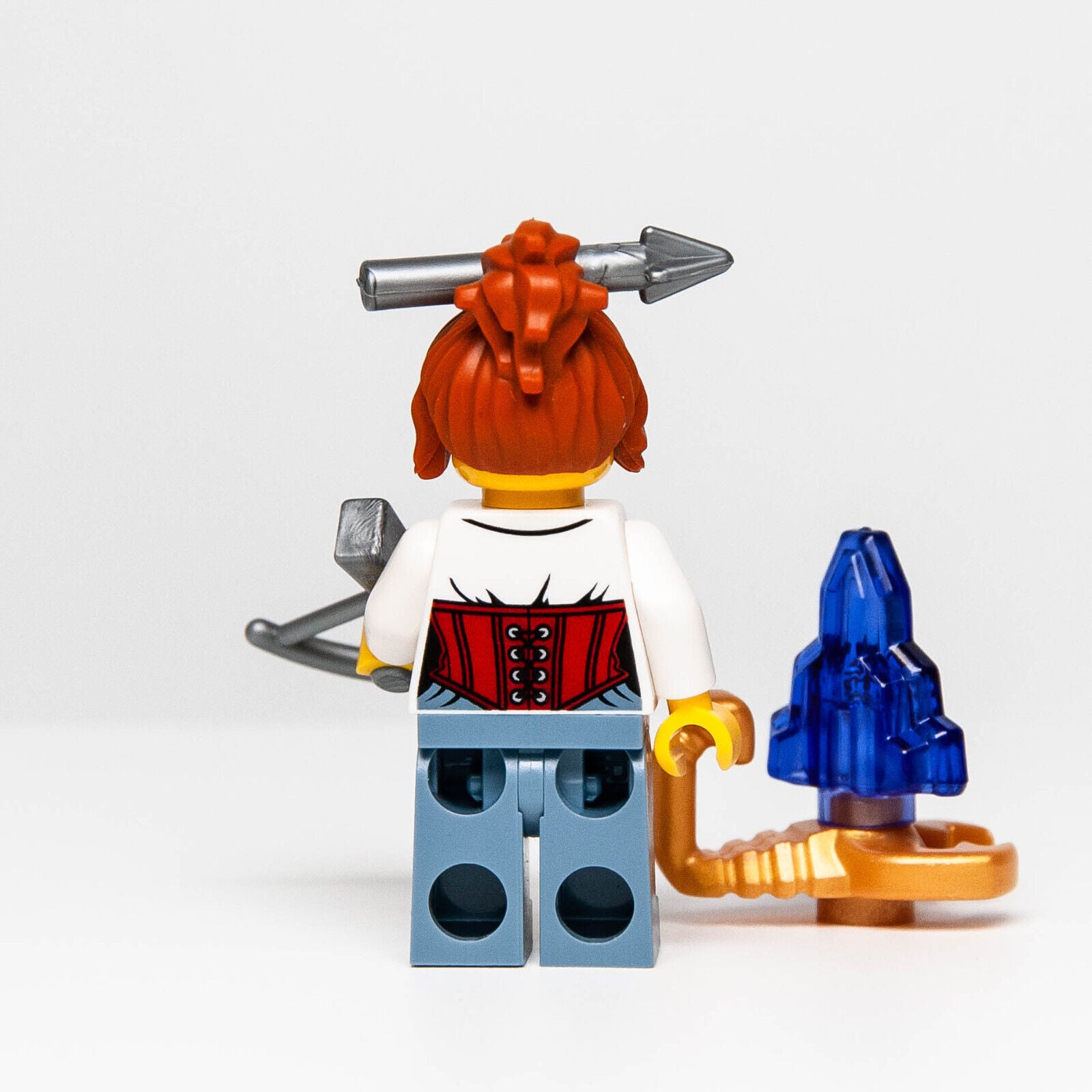 LEGO Minifigure Ann Lee (mof002) Monster Fighters w/ Crossbow & Crystal - StudBee