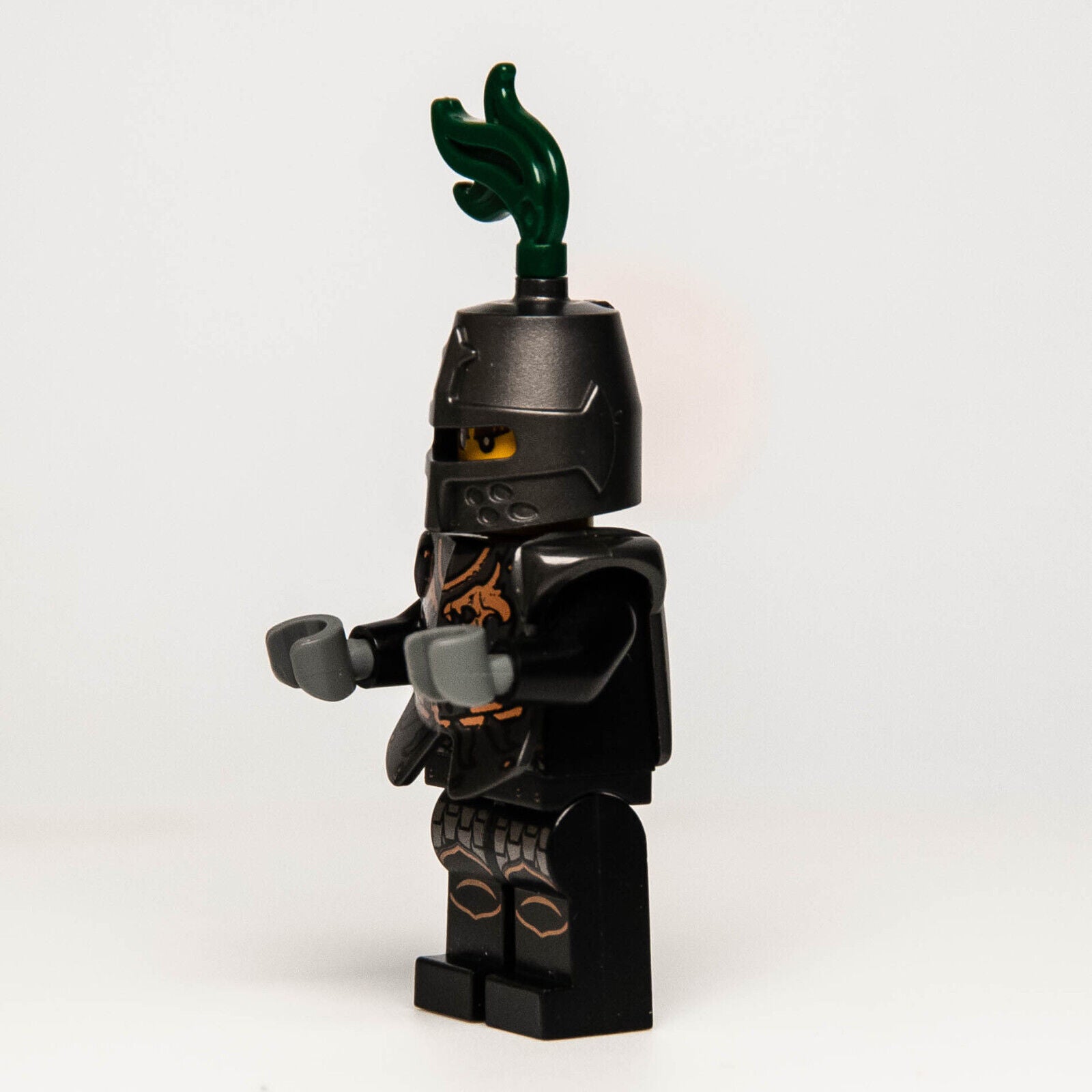LEGO Castle Kingdom Minifigure: Dragon Knight Armor Lance Shield 852922 (cas462) - StudBee