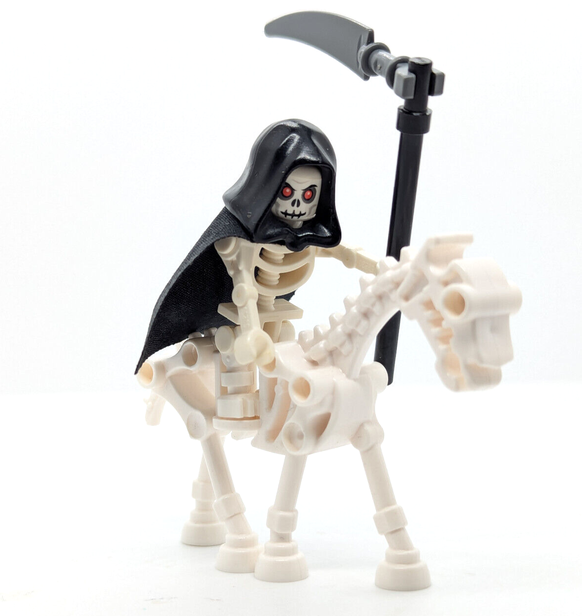 Lego Fantasy Castle Minifigure - Skeleton Reaper Warrior & Horse (cas378) 7079 - StudBee