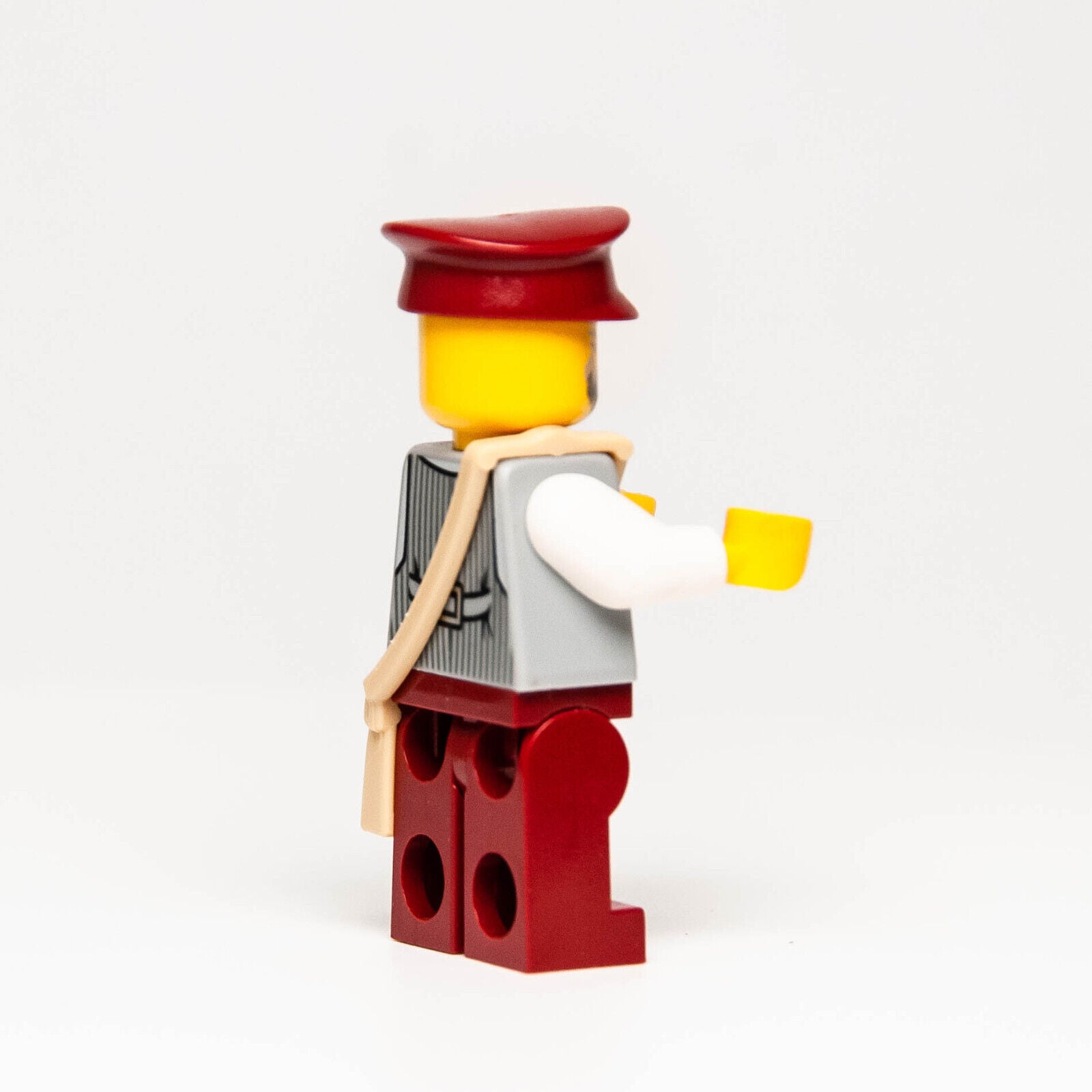 Lego Minifigure: Winter Holiday Train Ticket Collector (hol079) 10254 Christmas) - StudBee