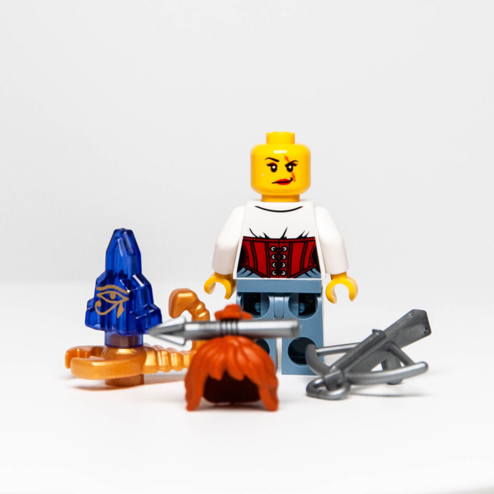 LEGO Minifigure Ann Lee (mof002) Monster Fighters w/ Crossbow & Crystal - StudBee