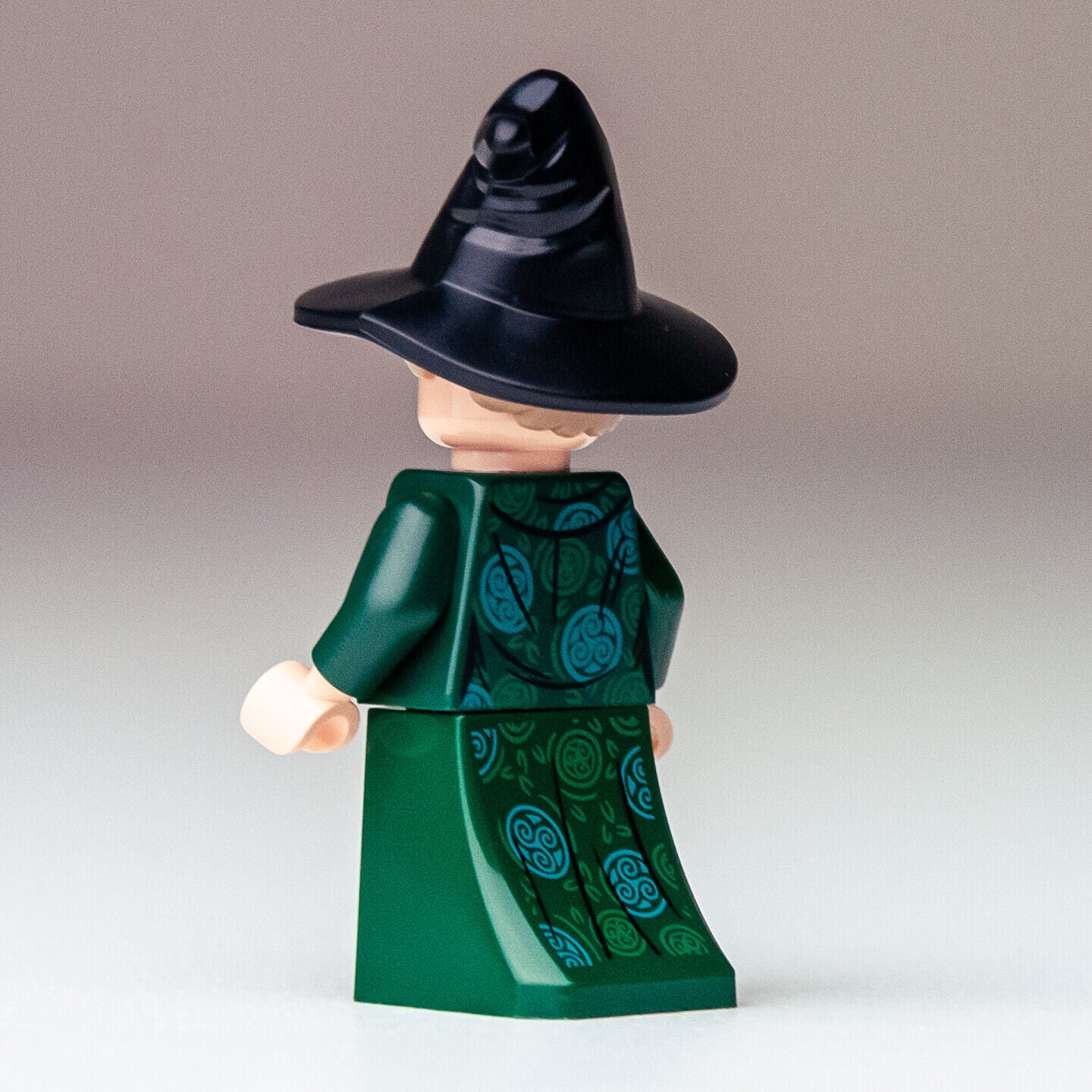 New LEGO Minifigure Professor Minerva McGonagall - Hogwarts Moment 76382 (hp274 - StudBee