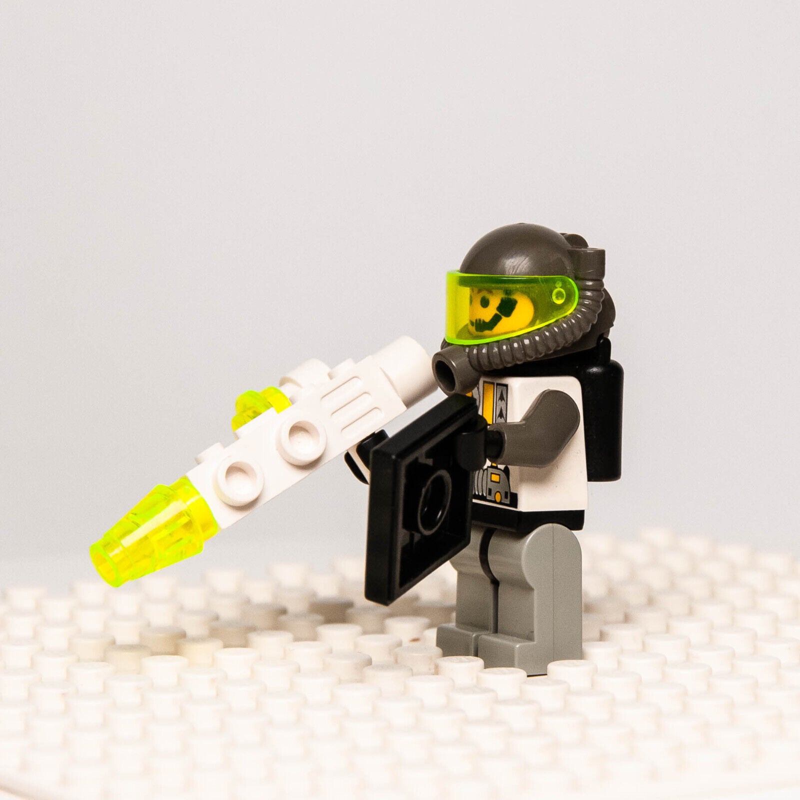 LEGO Space Exploriens Minifigure - Dino Bone Detector Tile (sp012) 1737 - StudBee