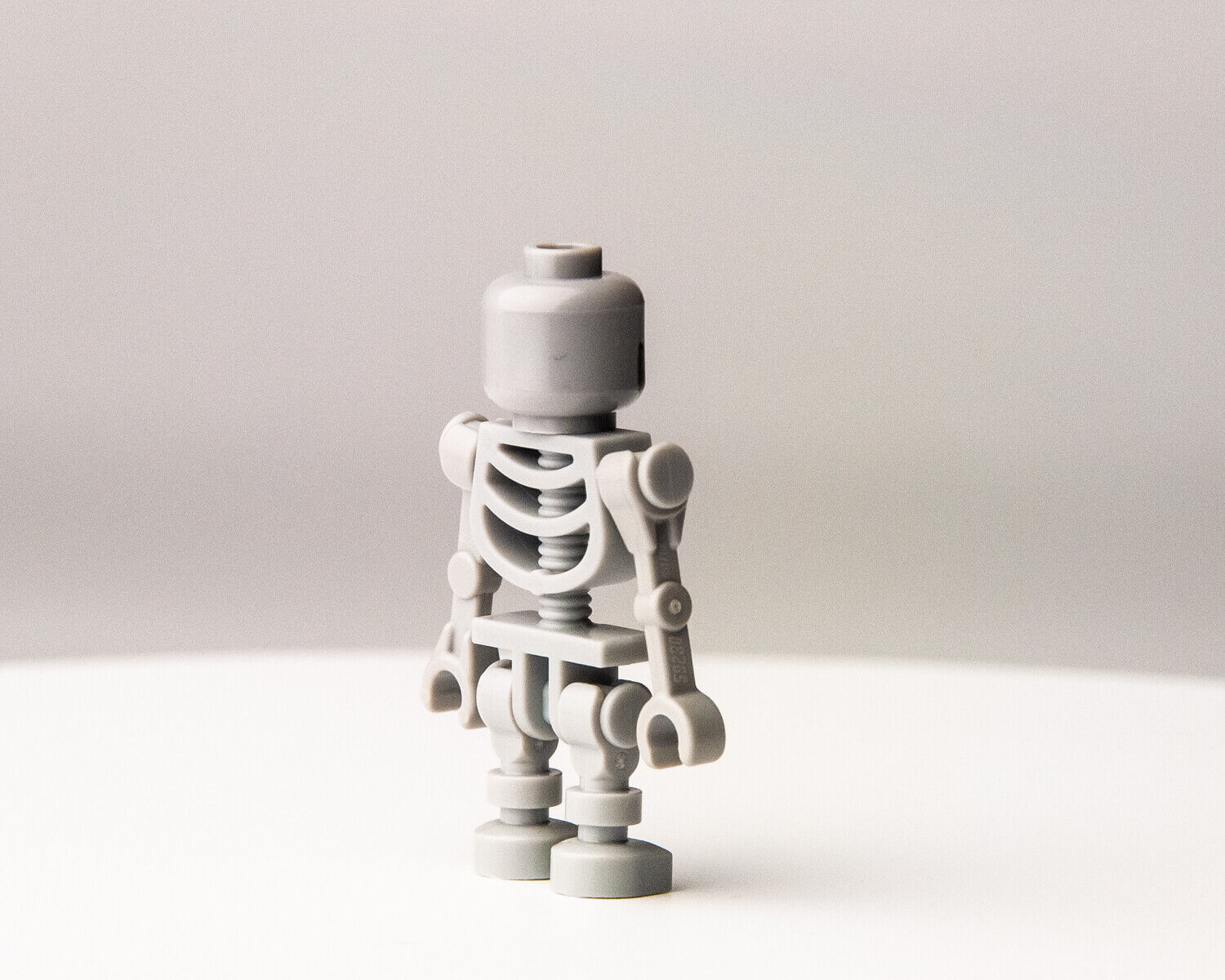 LEGO Robo Skeleton - The Lego Movie - 70817 70814 70807 (tlm048) Minifigure - StudBee