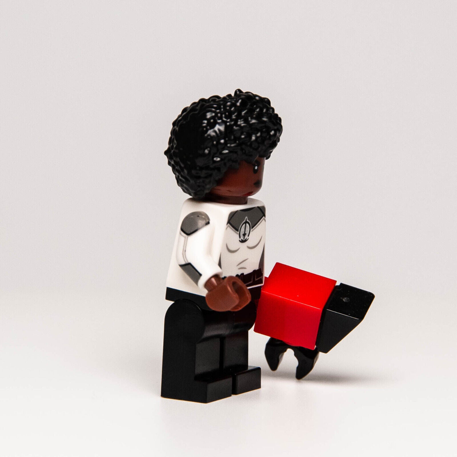 New LEGO Marvel Minifigure Series 71031 - Monica Rambeau (colmar-3) - StudBee