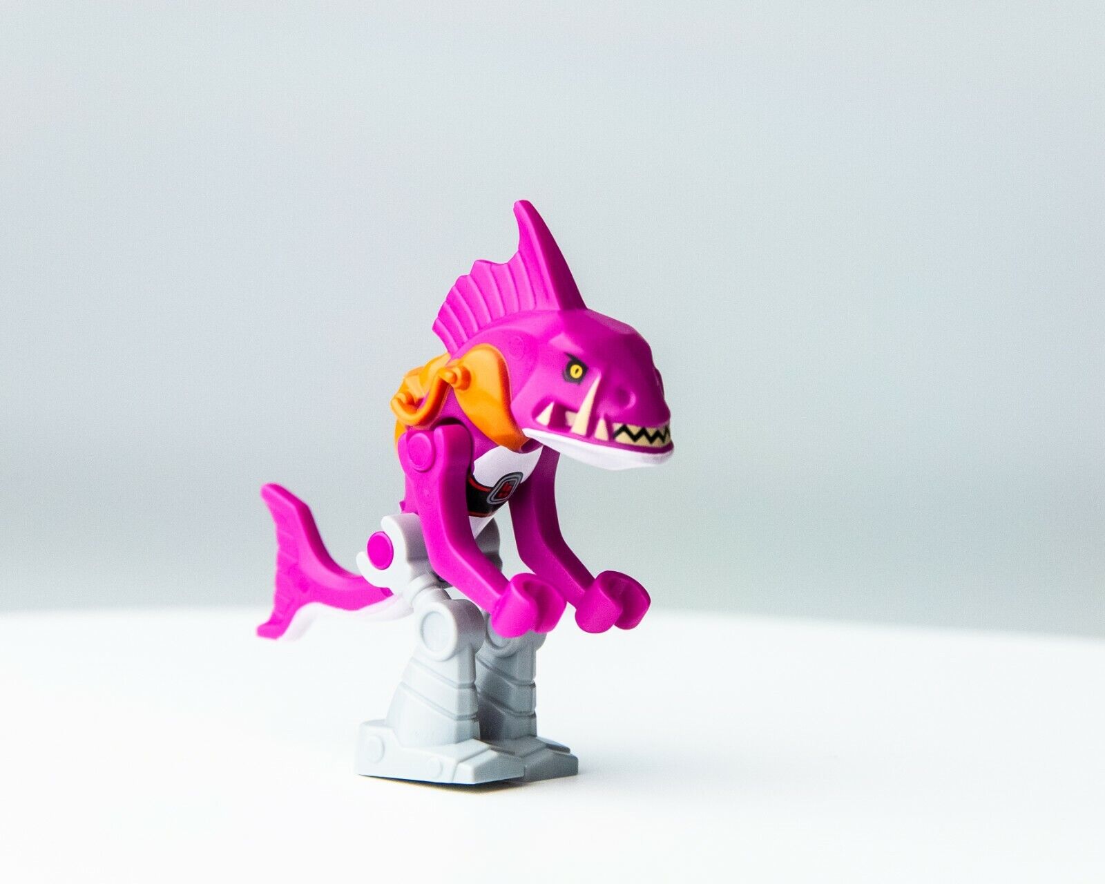 LEGO Fishface - Stealth Shell in Pursuit - 79102 (tnt014) Minifigure - StudBee