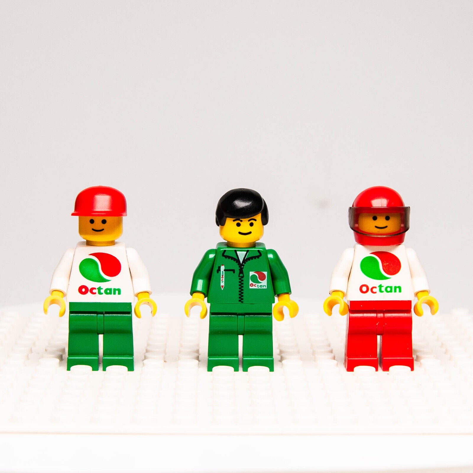 Classic Lego 4559 1990 Lot -  Octan Logo Minifigures (oct012 oct011 oct014) - StudBee