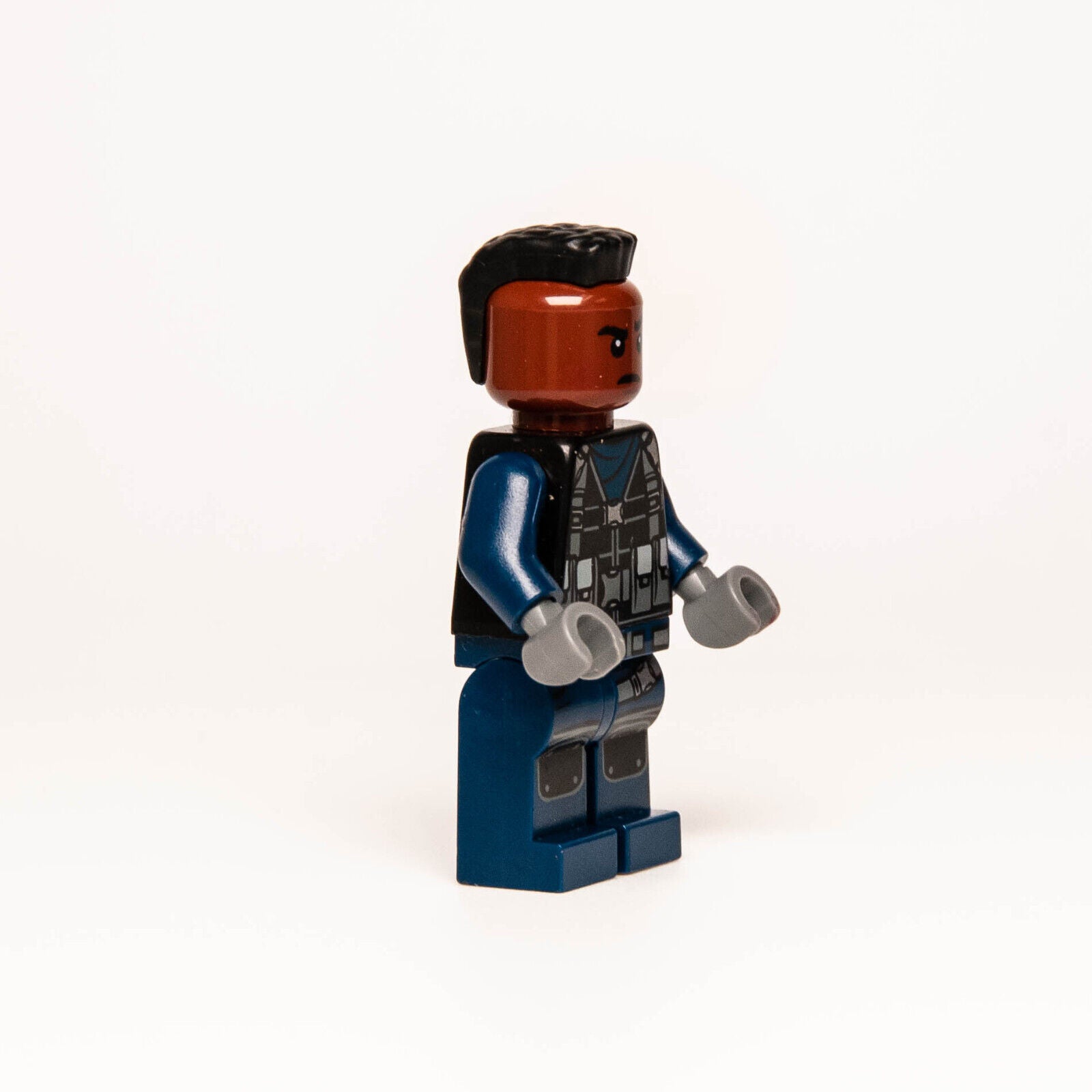 LEGO  Jurassic World Minifigure - ACU Tracker w/ Mohawk (jw035) 75931 - StudBee