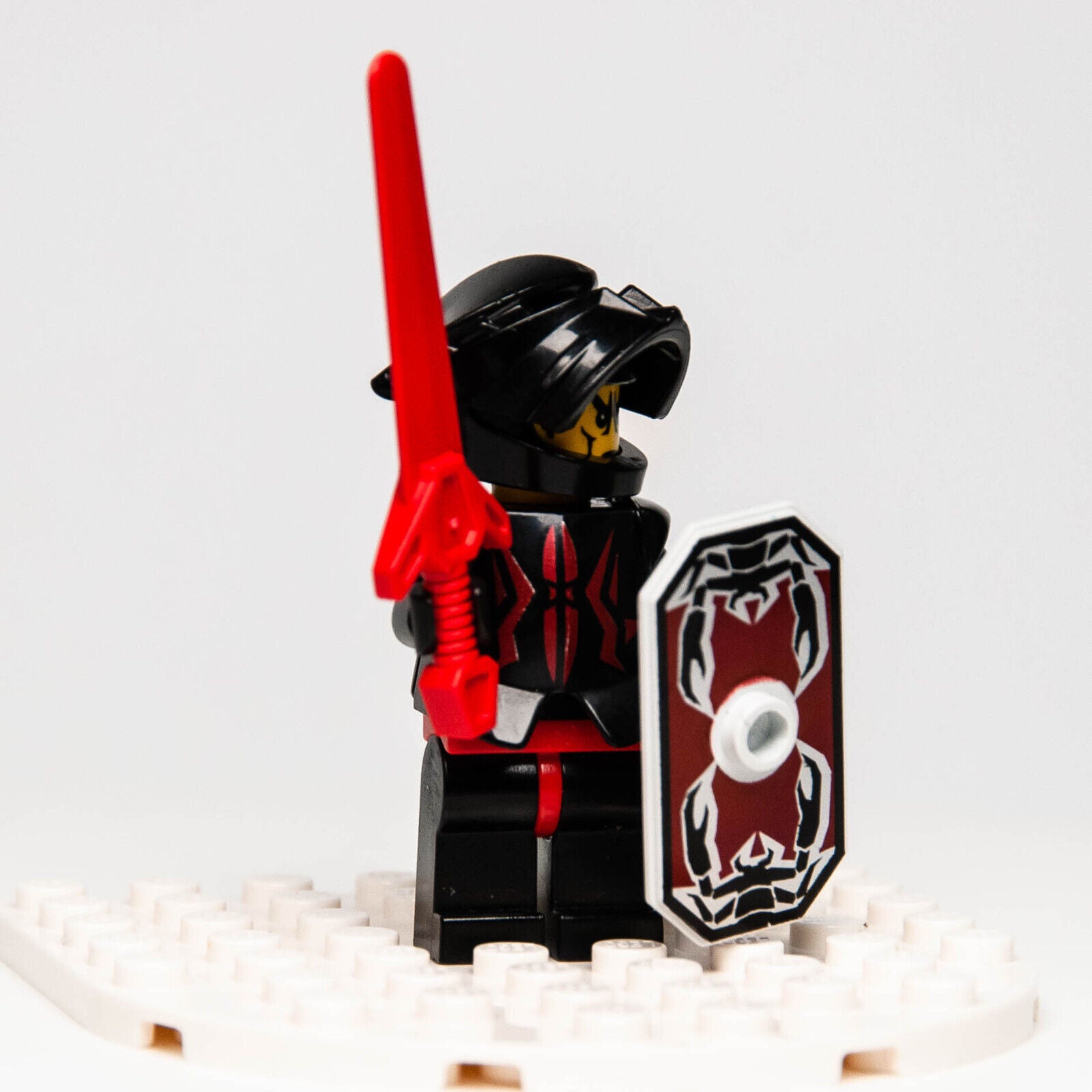 LEGO Castle Knights Kingdom II Minifigure - Shadow Vladek (cas256) Scorpion 8781 - StudBee