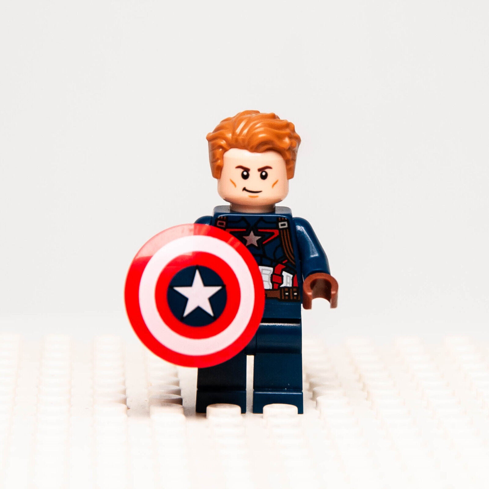 LEGO Minifigure Captain America - Detailed Suit (sh264) Marvel 76047 - StudBee