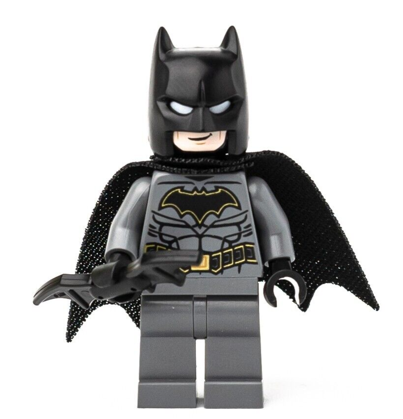 New LEGO Batman - Dark Bluish Gray Suit w/ Gold Outline Belt 76159 sh589a - StudBee