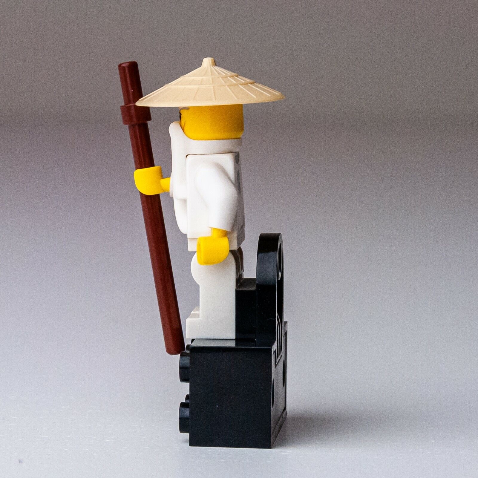 LEGO Wu Sensei (Magnet) - Destiny's Bounty - 853404 (njo046) Minifigure - StudBee
