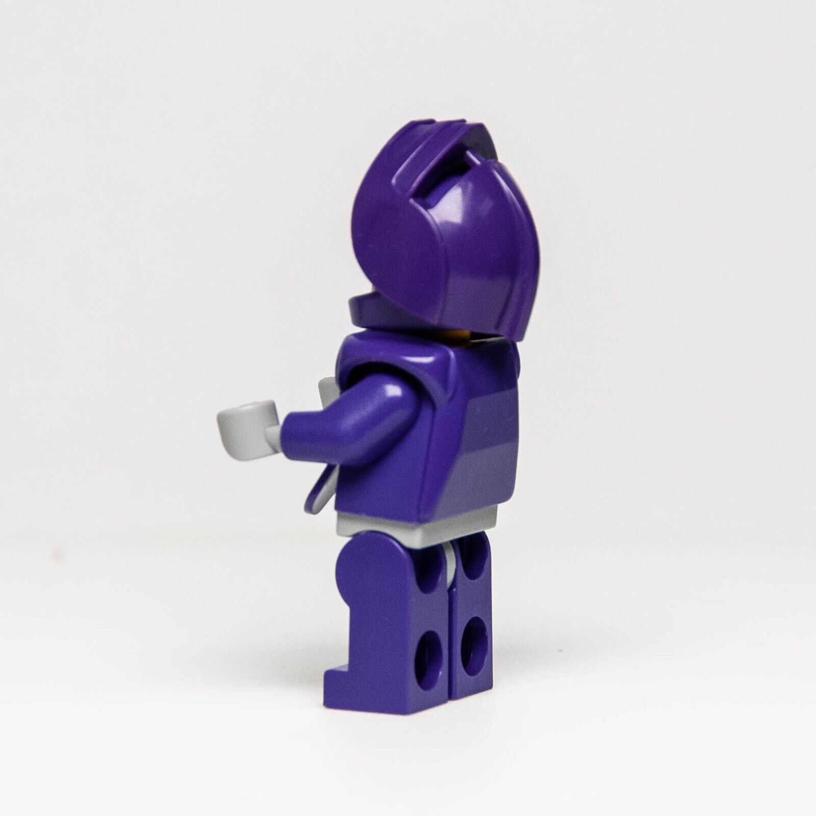 LEGO Castle Knights Kingdom II Minifigure - Danju (cas262) Wolf Purple 8781 8777 - StudBee
