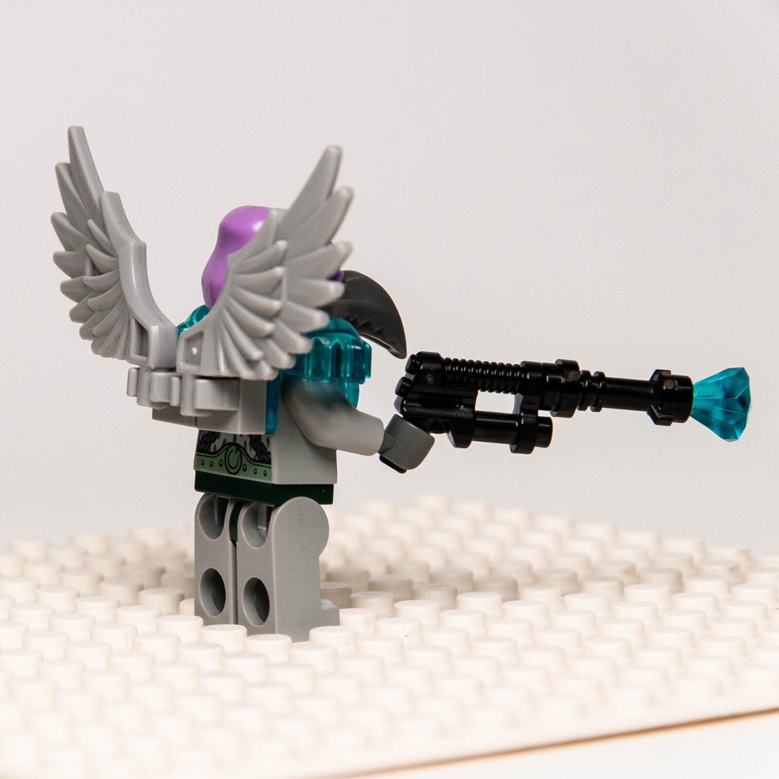 LEGO Chima Minifigure - Vardy (loc080) Vulture Ice Chi - StudBee