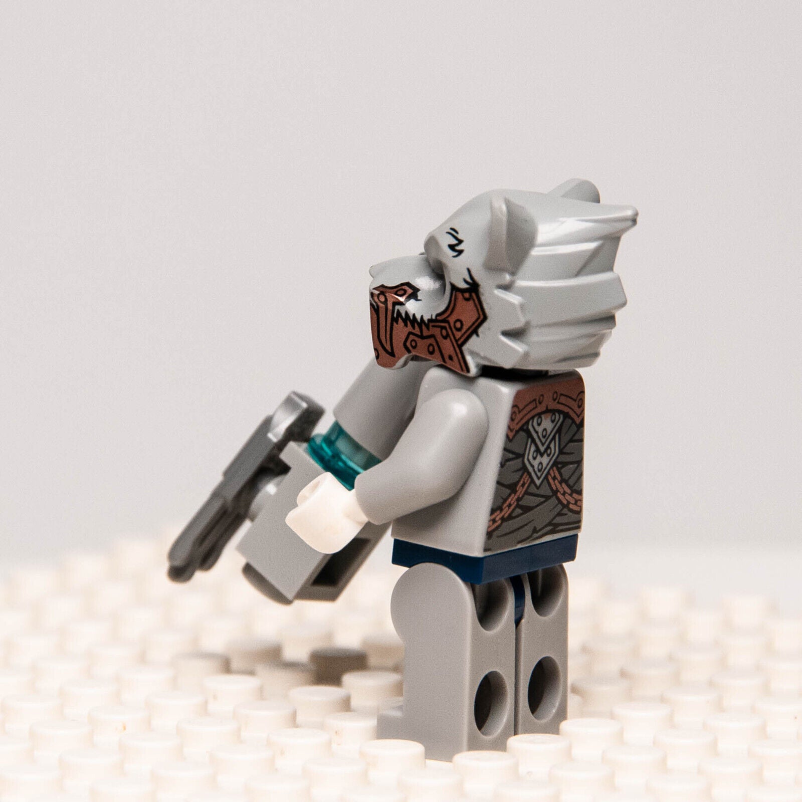 LEGO Chima Saber-Tooth Tiger Warrior 1 (loc125) Minifigure - StudBee