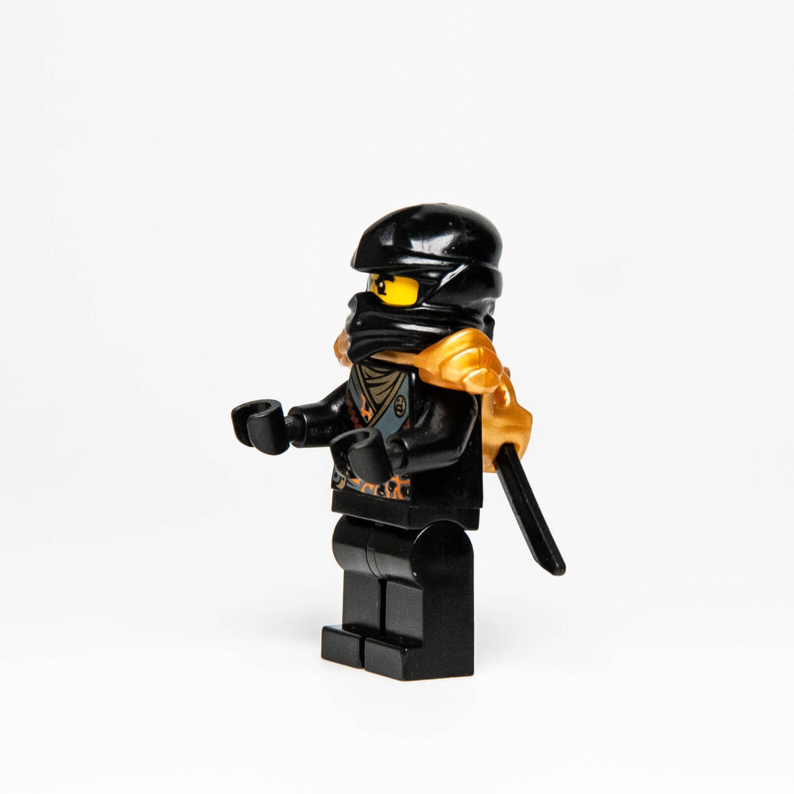 Lego Ninjago Minifigure - Cole Rebooted, Shoulder Armor (njo139) 891503 - StudBee