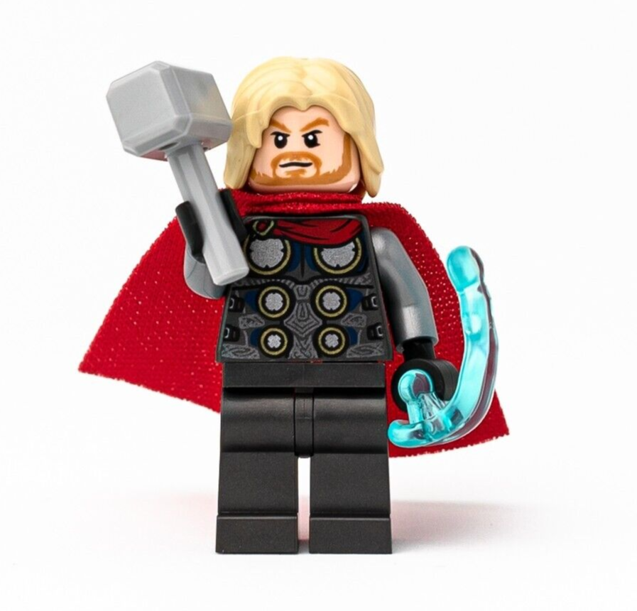 New LEGO Thor Pearl Dark Gray Legs Minifigure - Marvel Avengers - 76153 (sh623) - StudBee