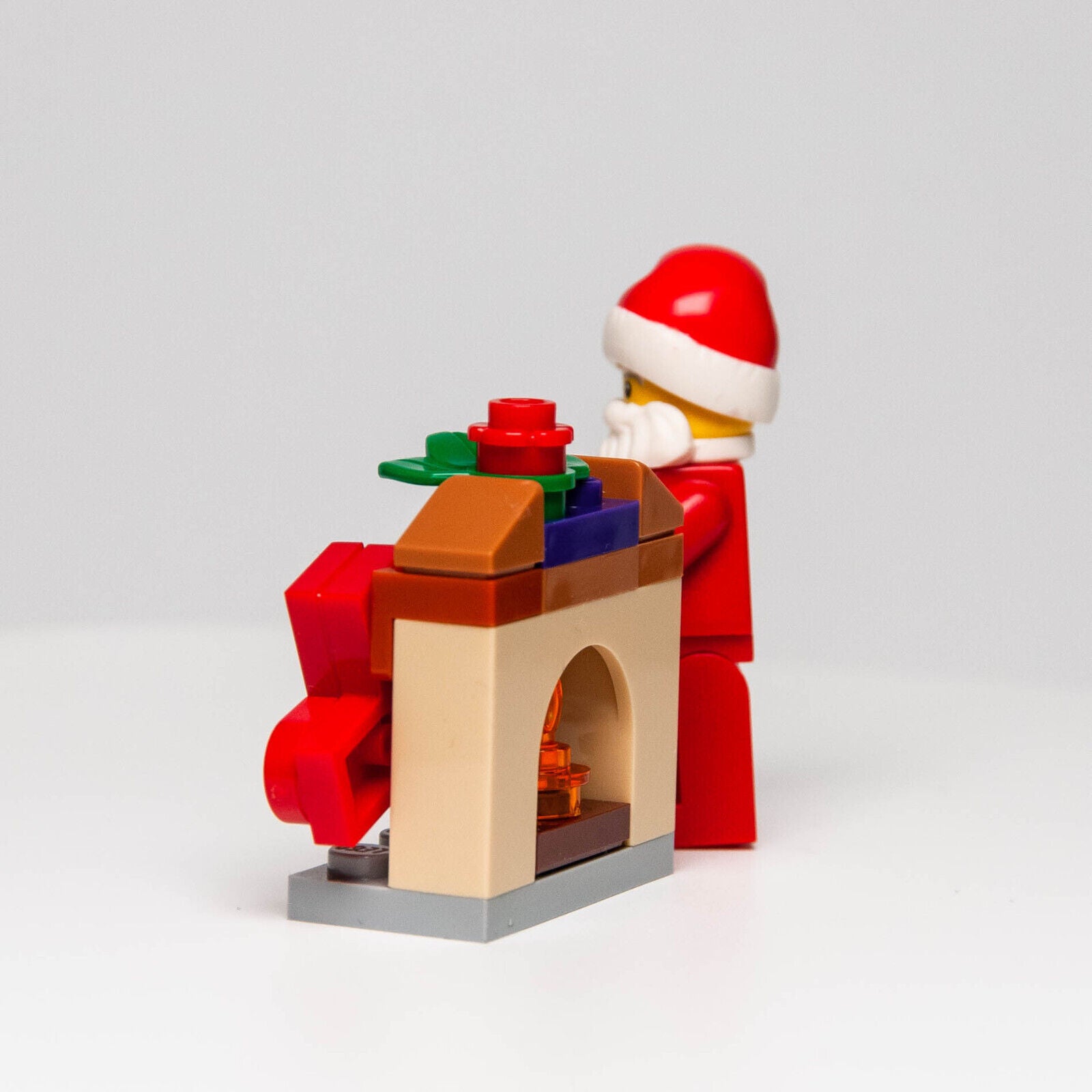 LEGO Advent Minifig Christmas Lot: Santa Claus (col122) Fireplace (41420-4) (wtr - StudBee