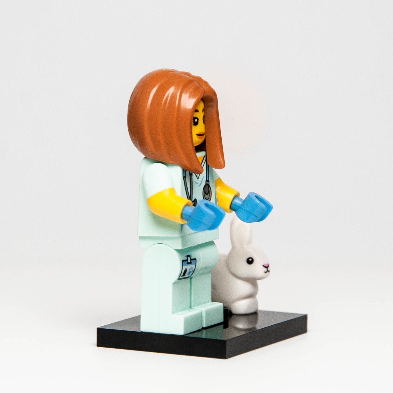 Lego CMF Series 17 Minifigure: Female Veterinarian & Bunny Rabbit (col17-5 71018 - StudBee