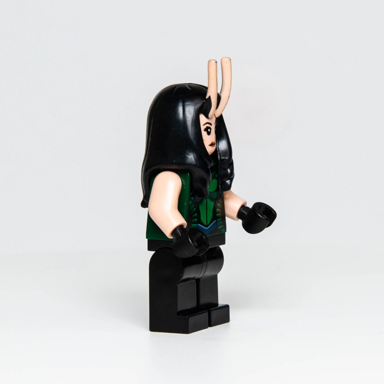 LEGO Mantis Minifigure - The Guardians’ Ship - Marvel - 76193 (sh745) - StudBee