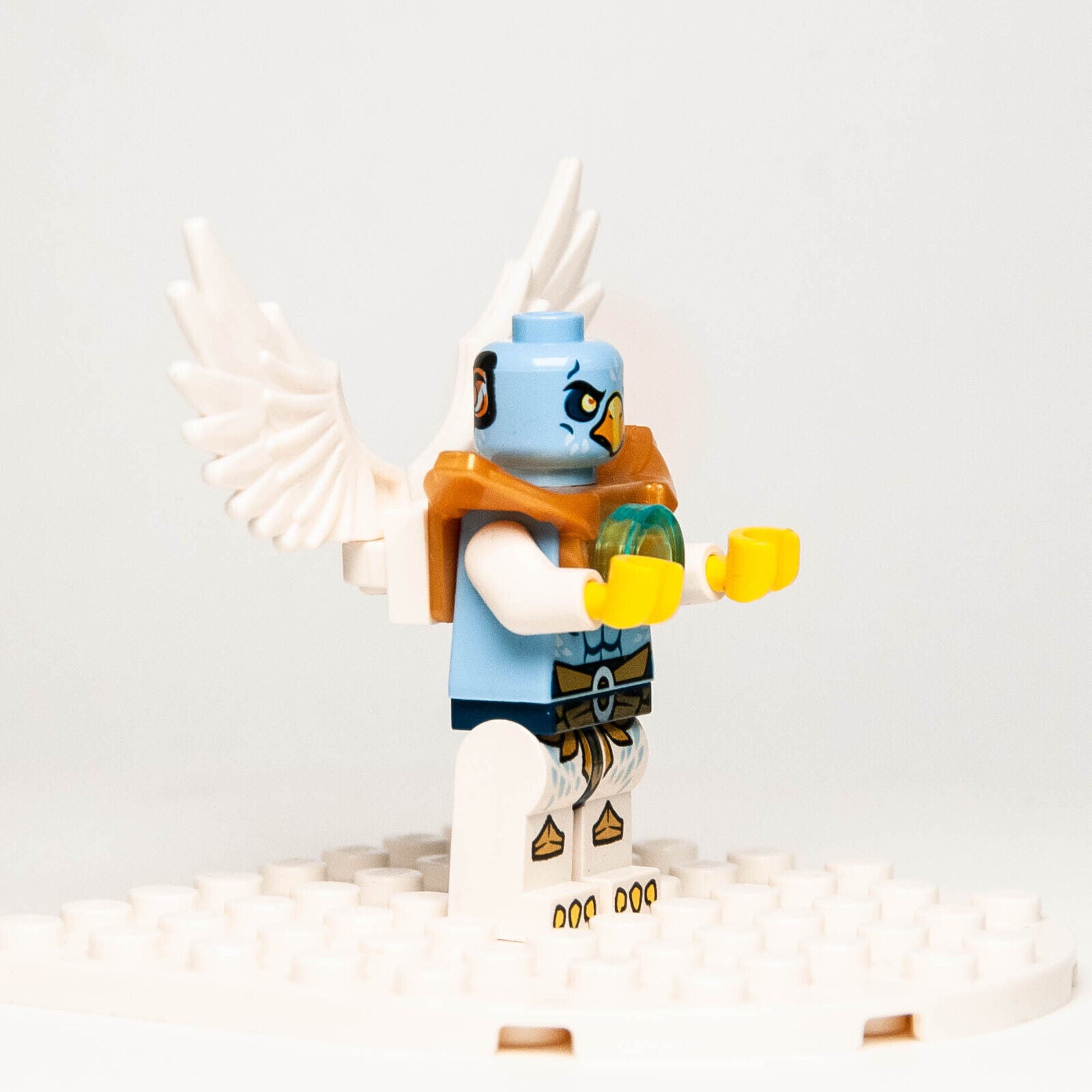 Lego Chima Minifigure: Eris Light Armor (loc005) from 70003 - StudBee
