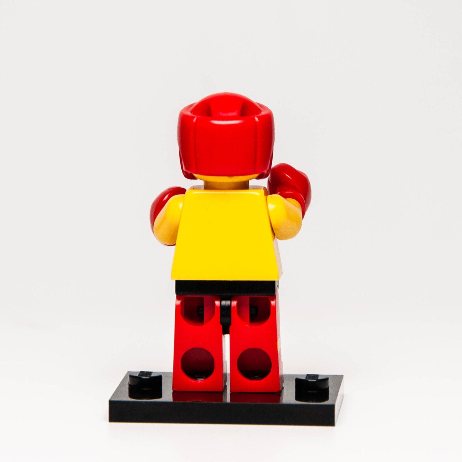 LEGO CMF 8805 Series 5 Minifigure - Boxer with Stand (col05-13) col077 - StudBee