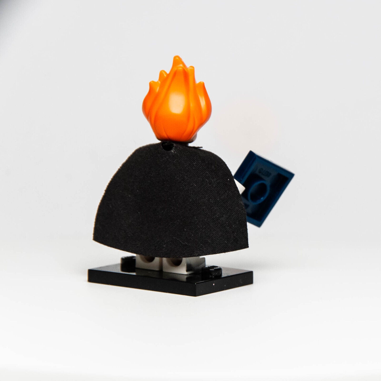 LEGO Disney Incredibles CMF Minifigure: Syndrome w/ Stand and Tile (dis014 71012 - StudBee