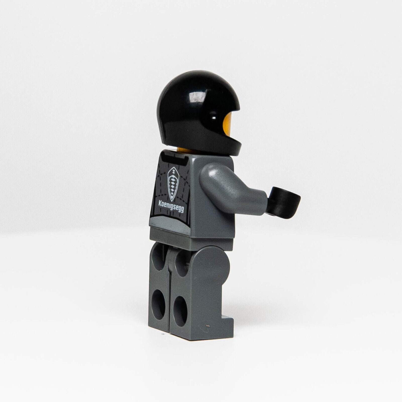 NEW Lego Speed Chamion Driver Koenigsegg Jesko Minfigure (SC094) - StudBee