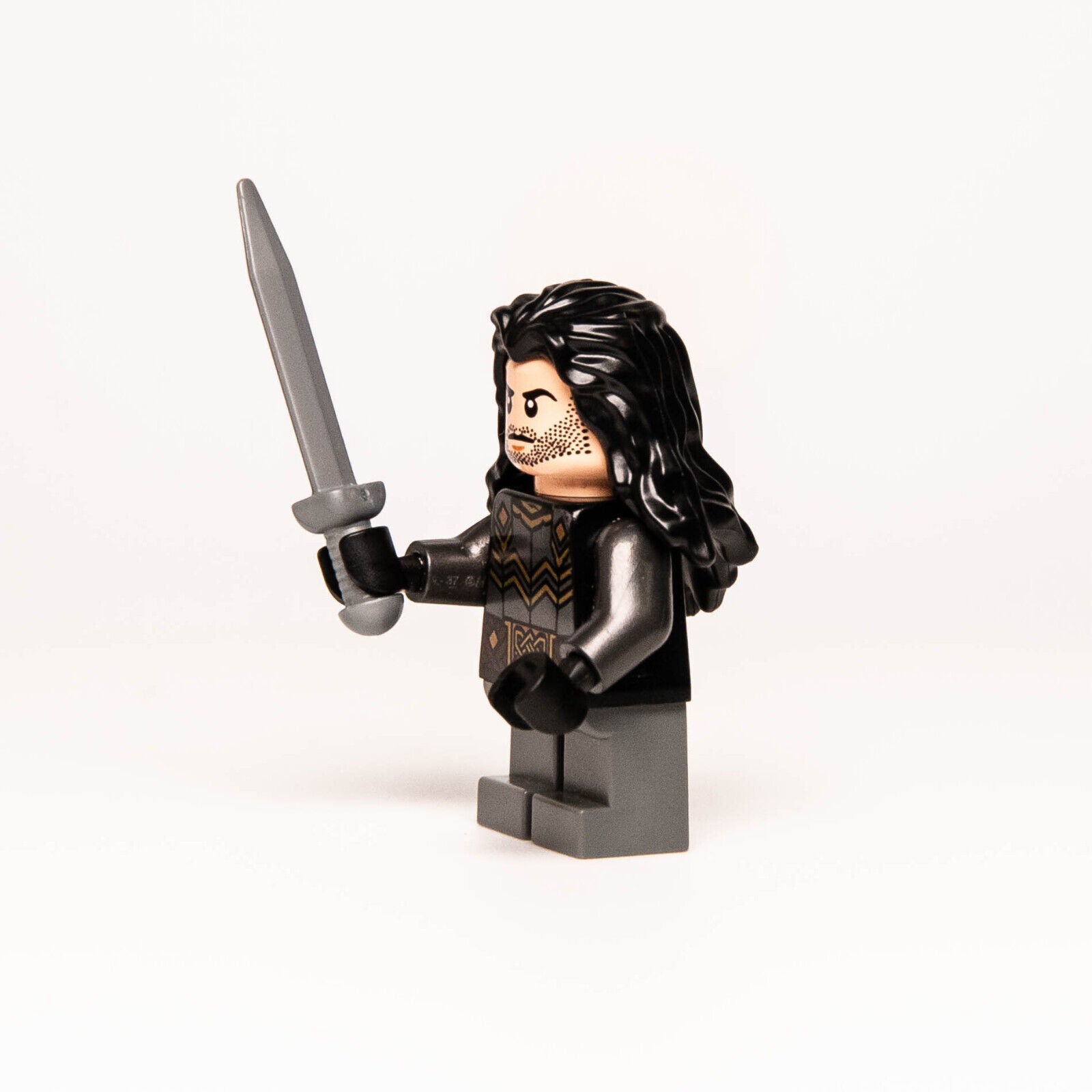 Lego LoTR Hobbit Minifigure - Kili the Dwarf Gold (lor096) 79018 Lonely Mountain - StudBee