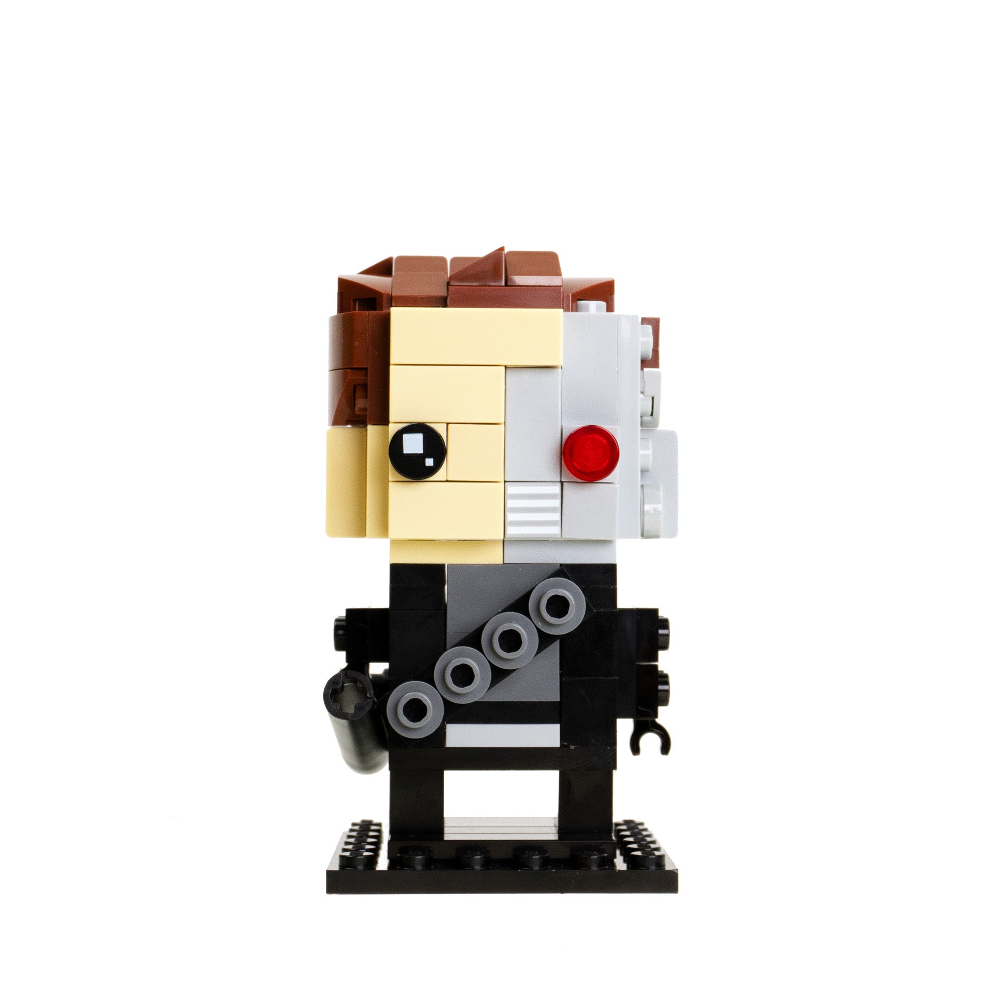 Cyborg from the Future Brickheadz - StudBee
