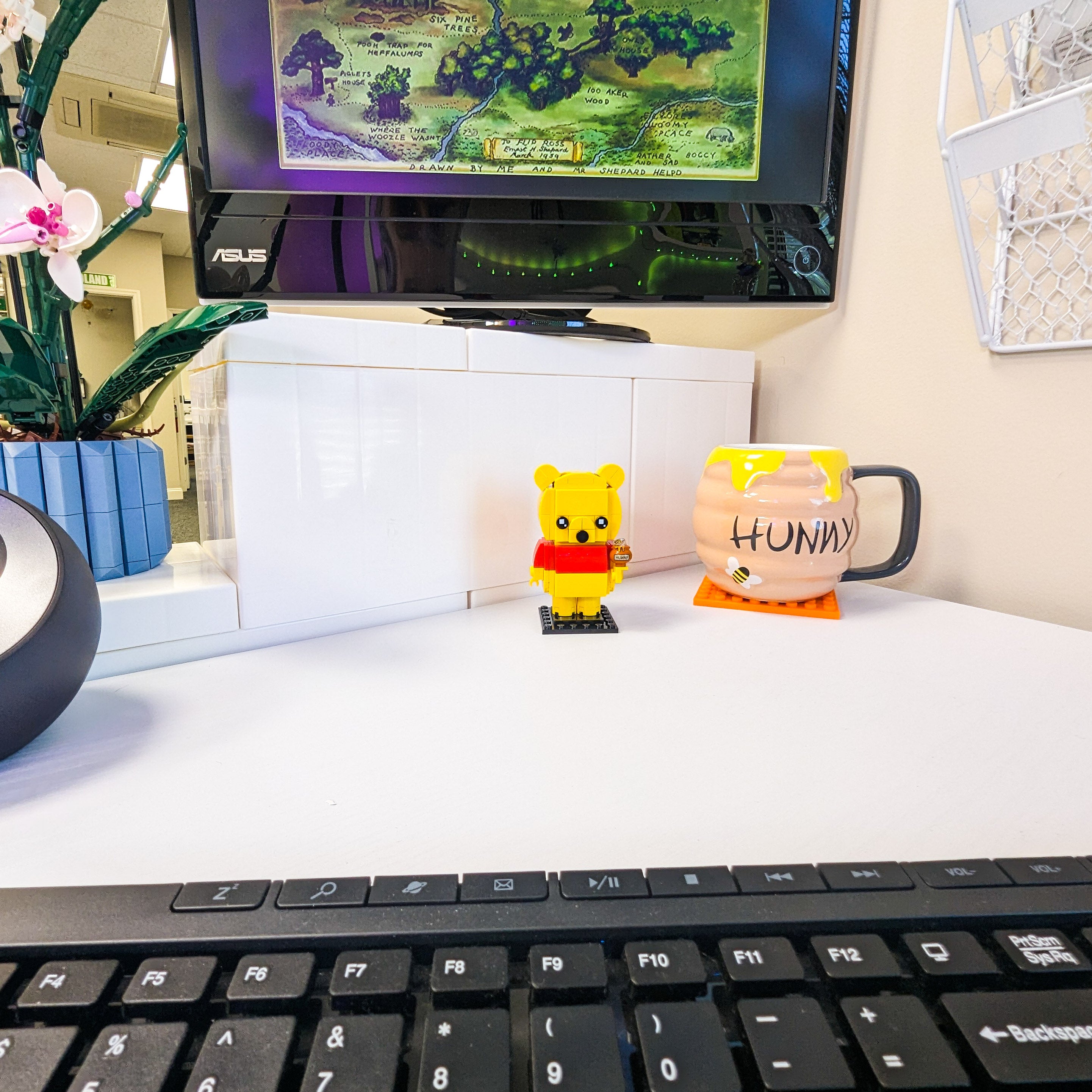 Pooh Bear BrickHeadz - StudBee